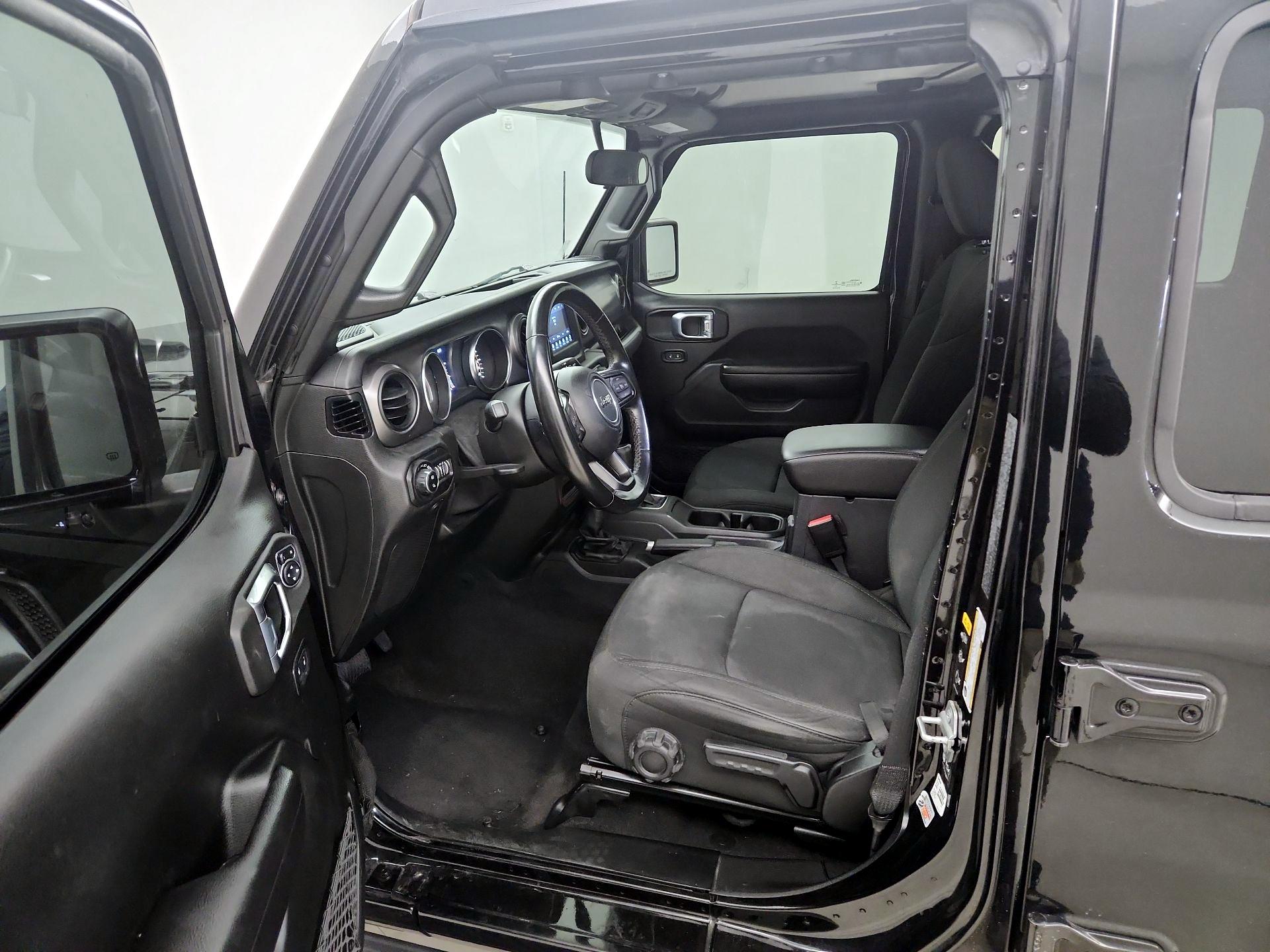 Thumbnail: 2021 Jeep Gladiator - 11