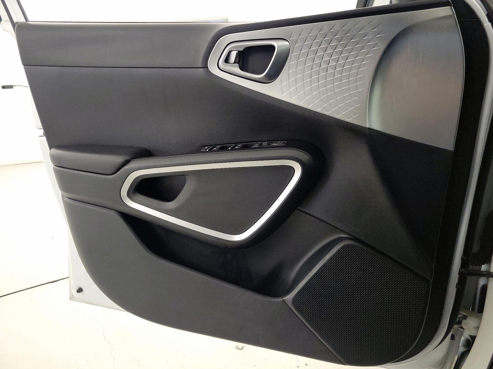 Thumbnail: 2023 Kia Soul - 12