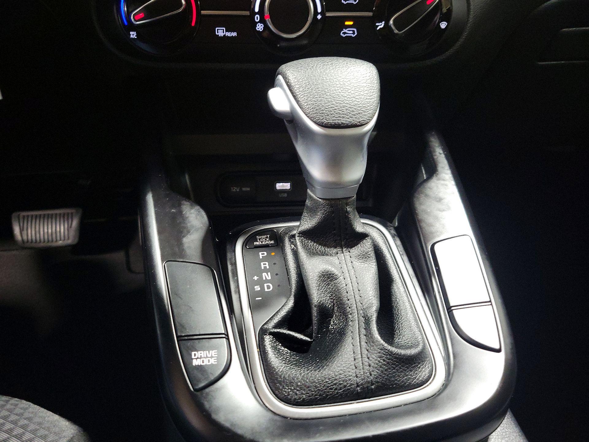 Thumbnail: 2023 Kia Soul - 17