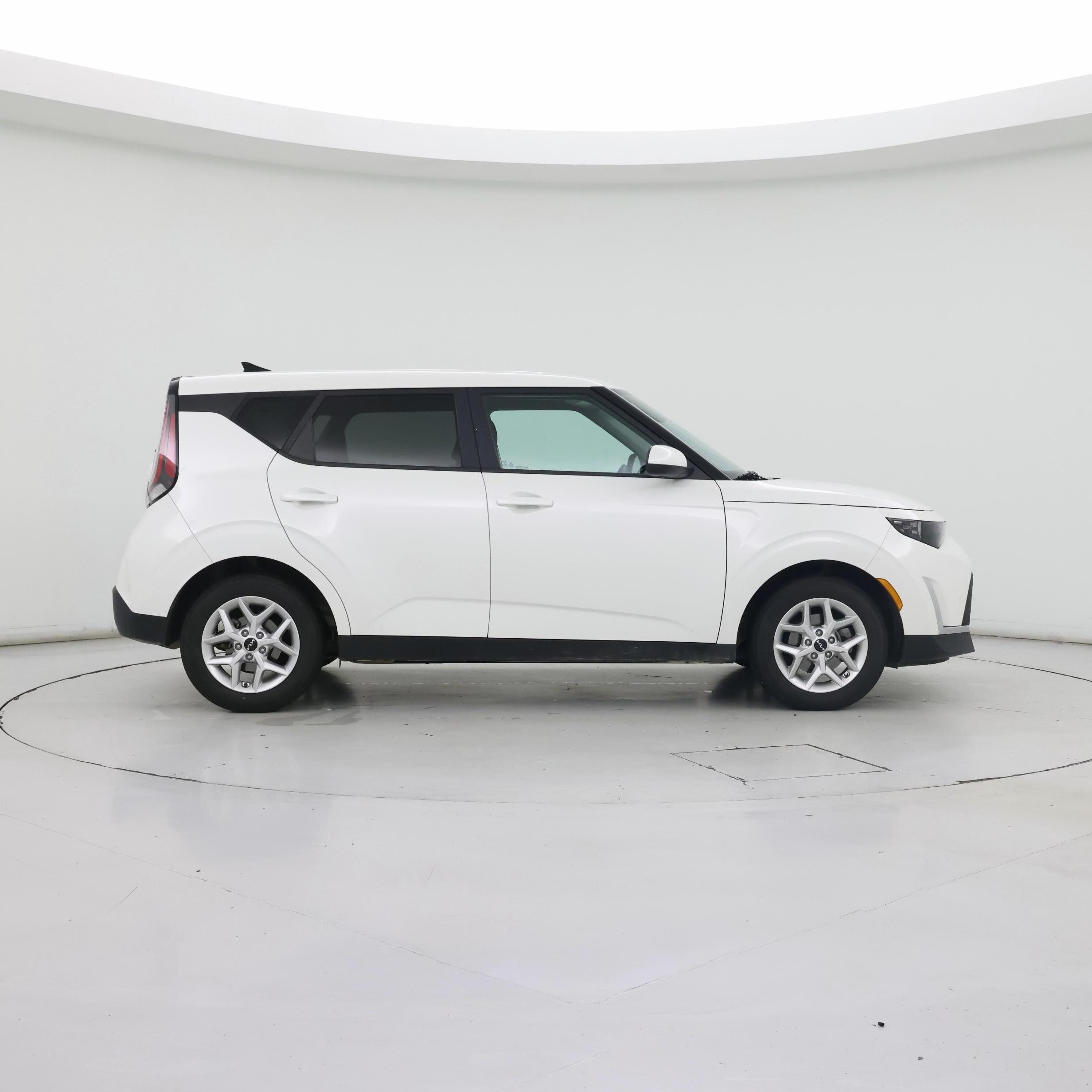 Thumbnail: 2023 Kia Soul - 7