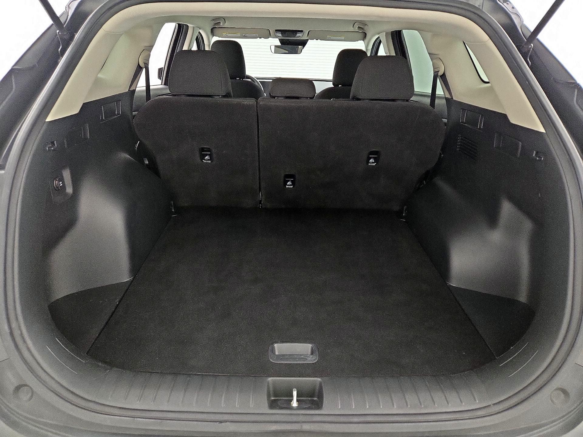 Thumbnail: 2023 Kia Sportage - 20