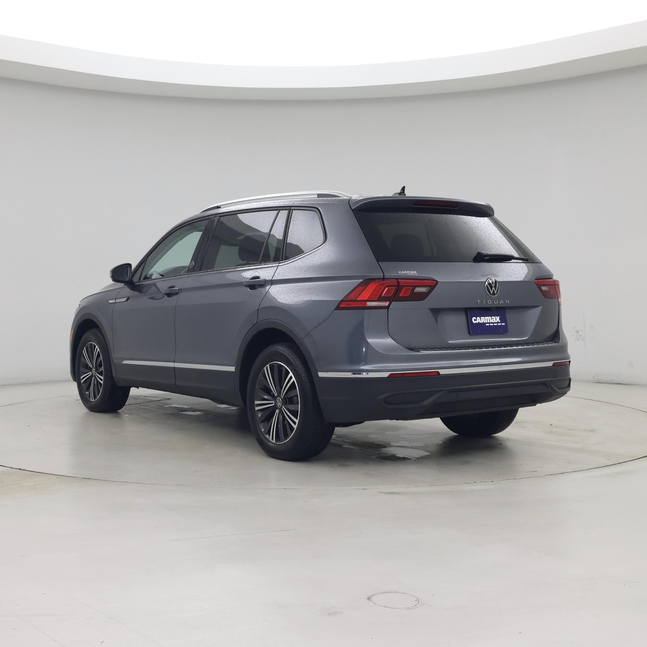 Thumbnail: 2024 Volkswagen Tiguan - 2