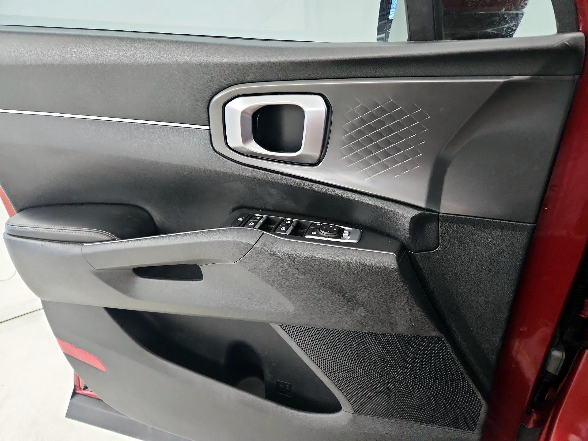 Thumbnail: 2021 Kia Sorento - 12