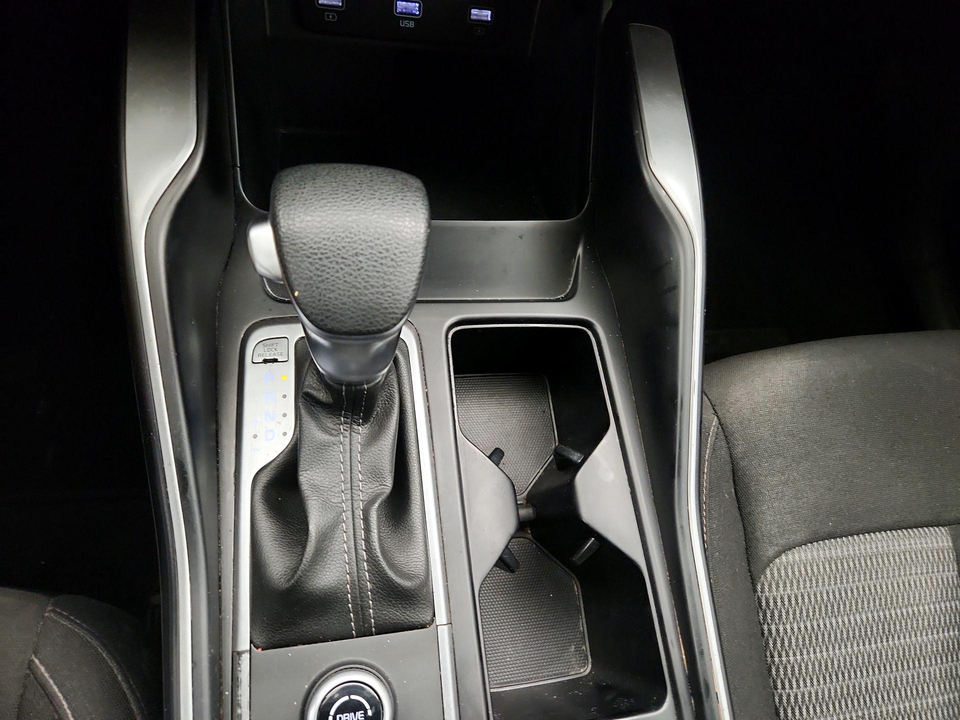 Thumbnail: 2021 Kia Sorento - 17