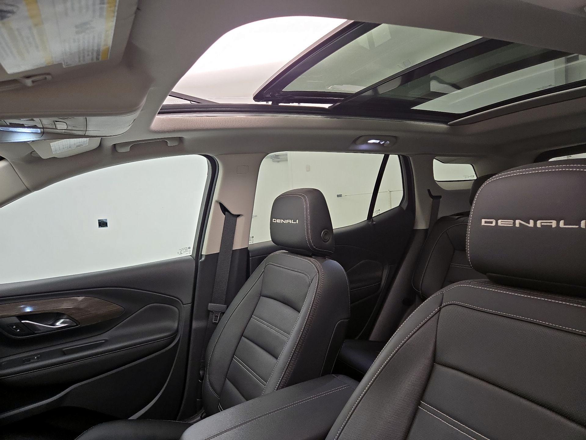 Thumbnail: 2022 GMC Terrain - 20