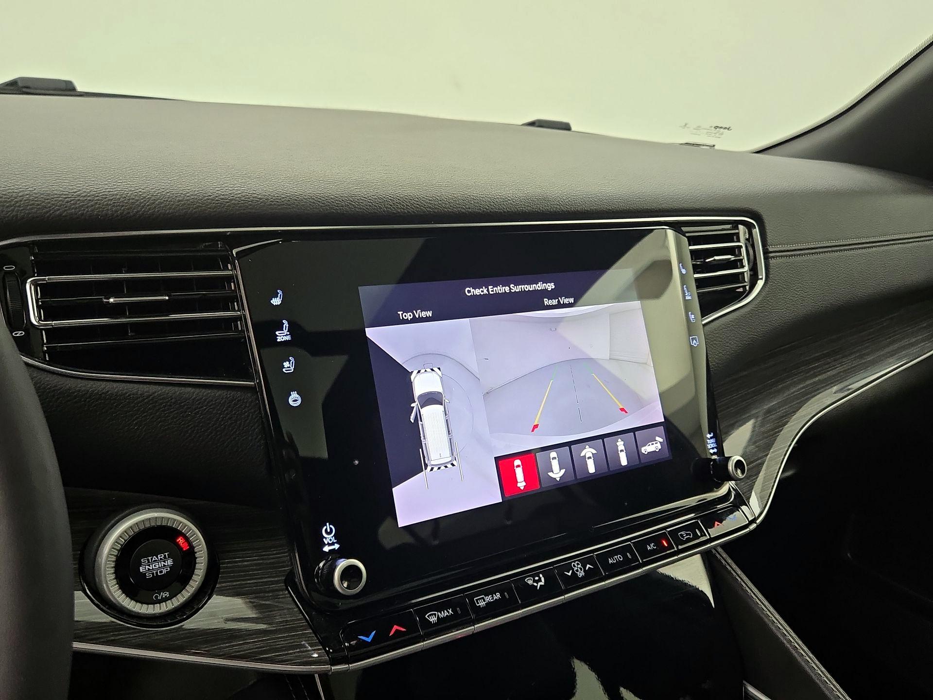 Thumbnail: 2022 Jeep Wagoneer - 15