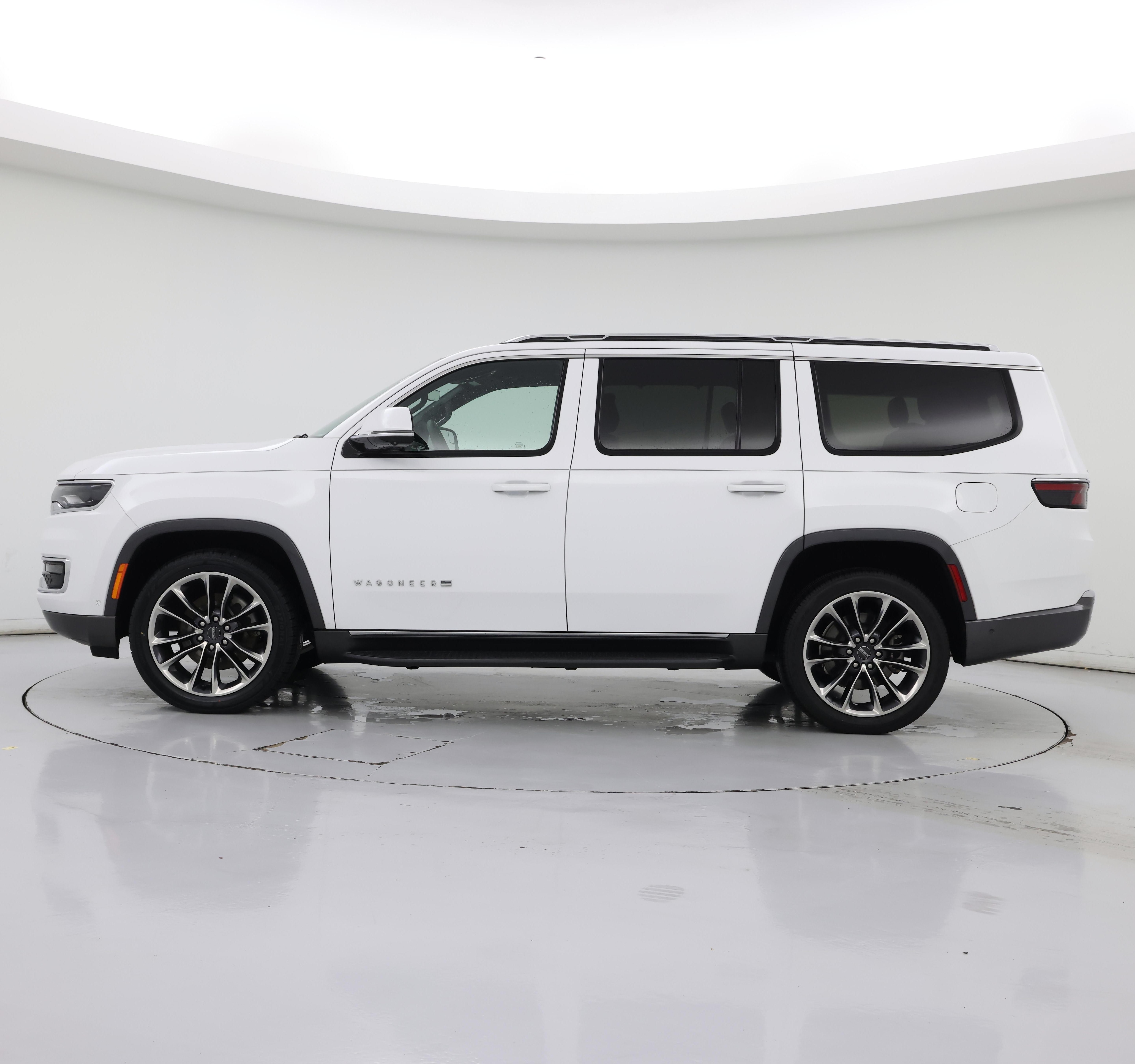 Thumbnail: 2022 Jeep Wagoneer - 3