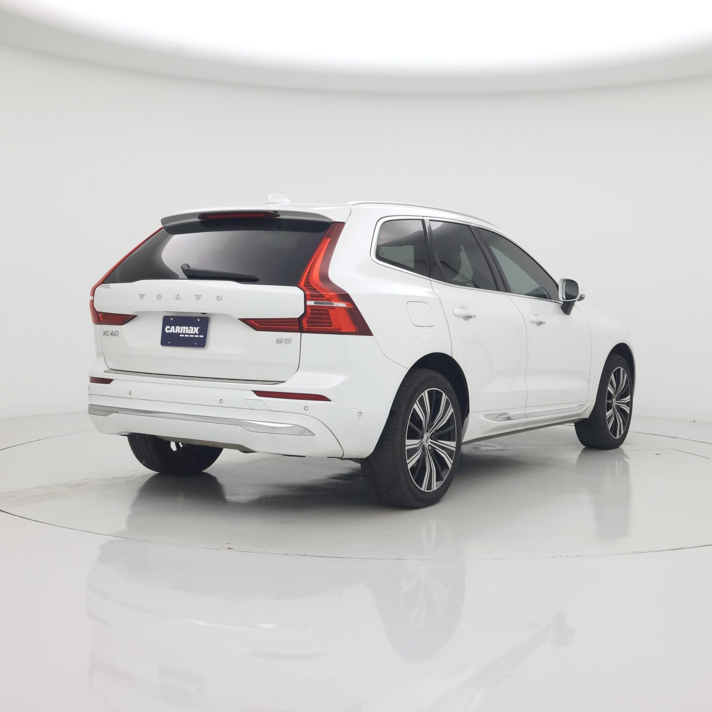 Thumbnail: 2022 Volvo XC60 - 8