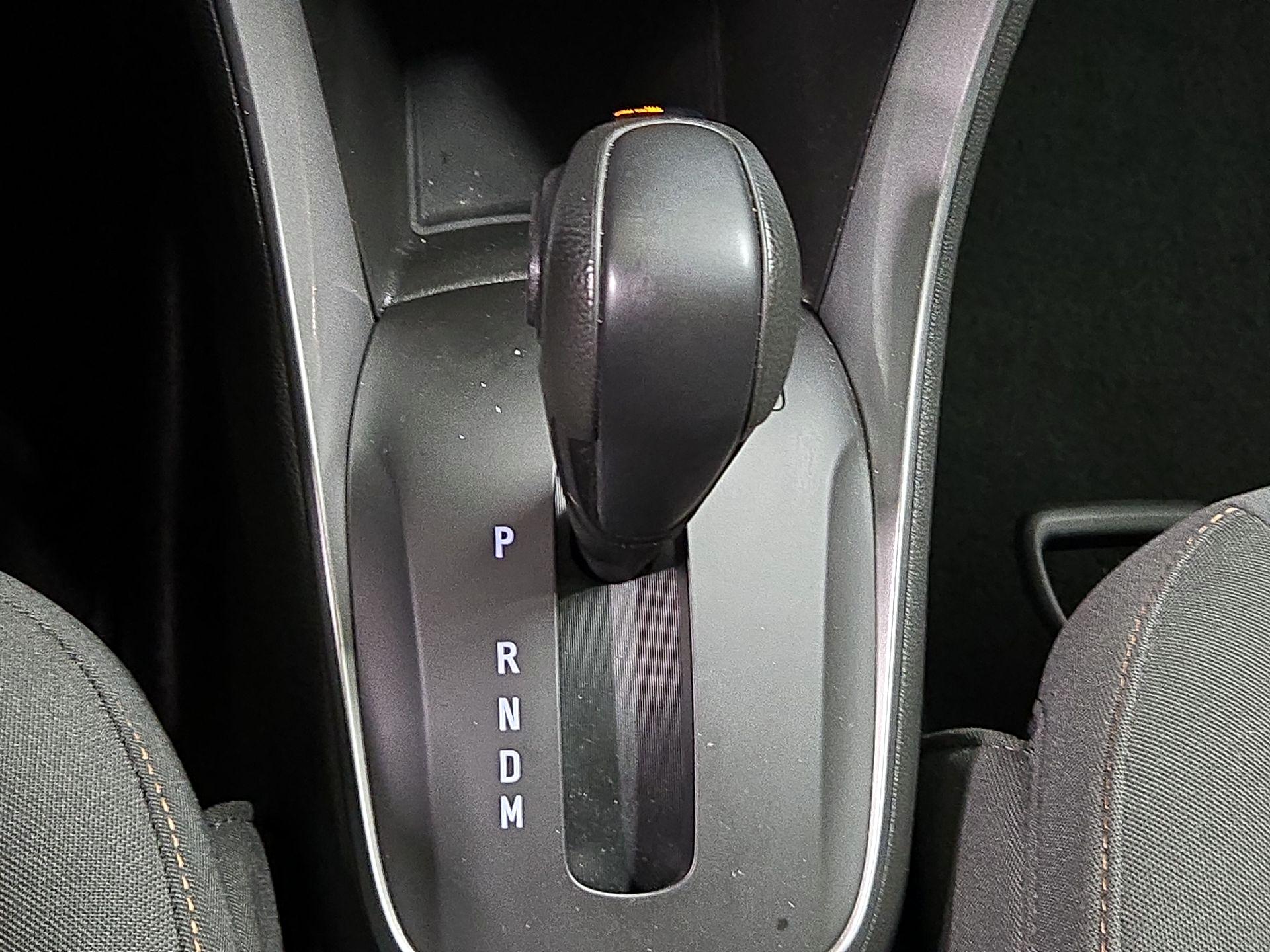 Thumbnail: 2022 Chevrolet Trax - 17