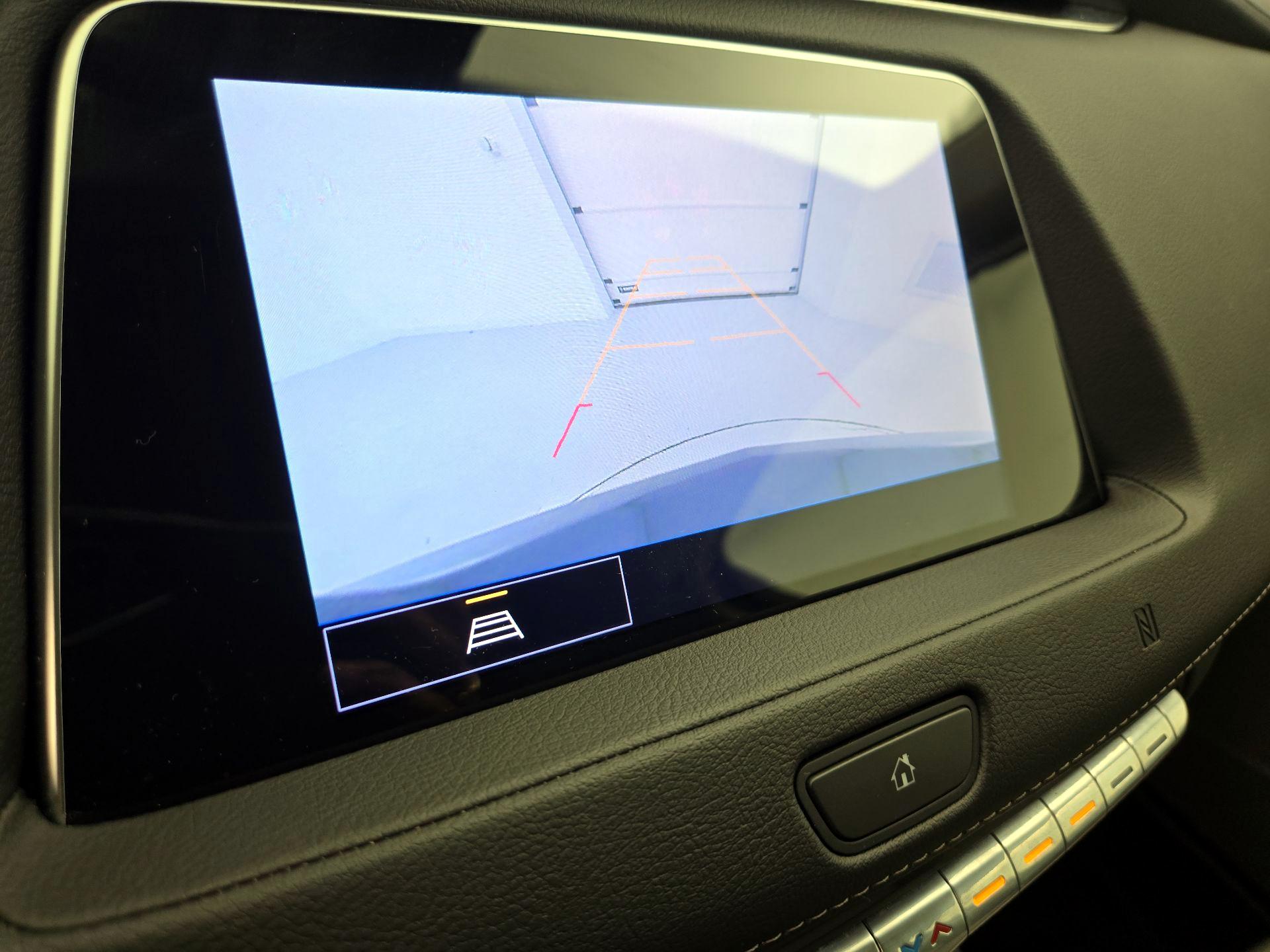 Thumbnail: 2021 Cadillac XT4 - 14