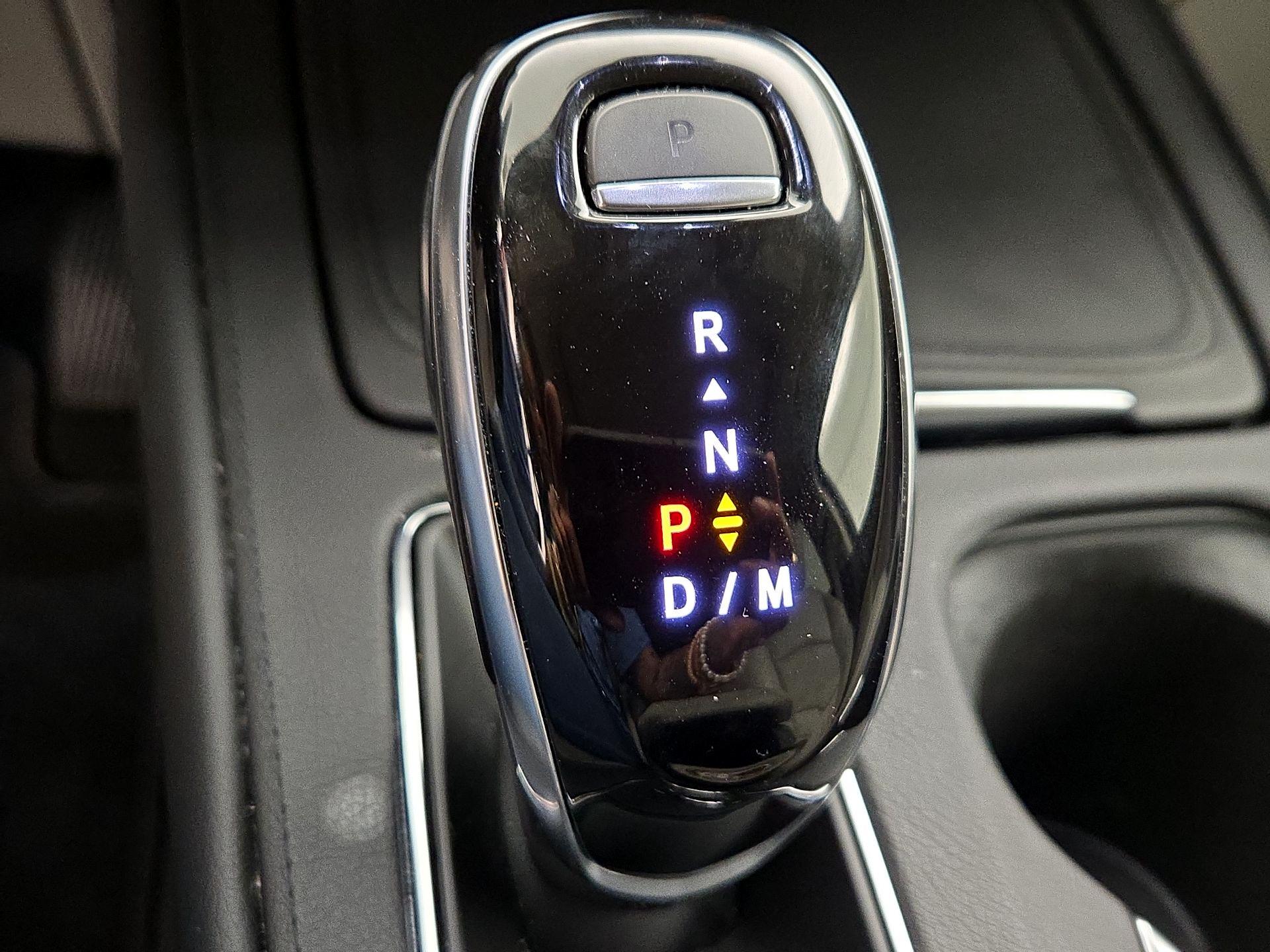 Thumbnail: 2021 Cadillac XT4 - 17