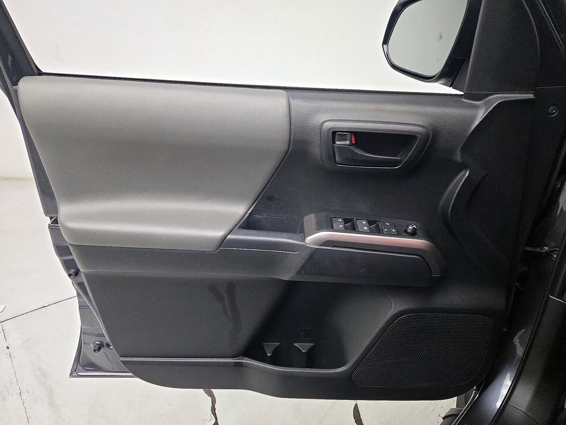 Thumbnail: 2023 Toyota Tacoma - 12