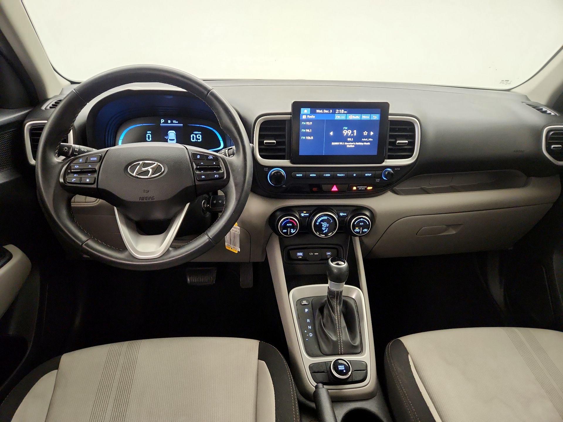 Thumbnail: 2023 Hyundai Venue - 9