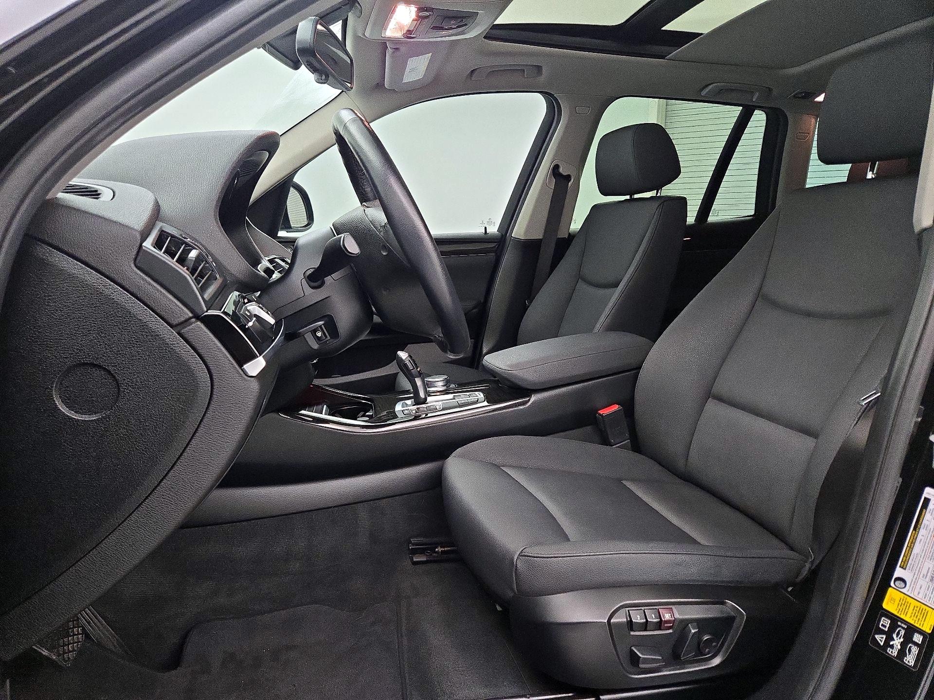 Thumbnail: 2017 BMW X3 - 11