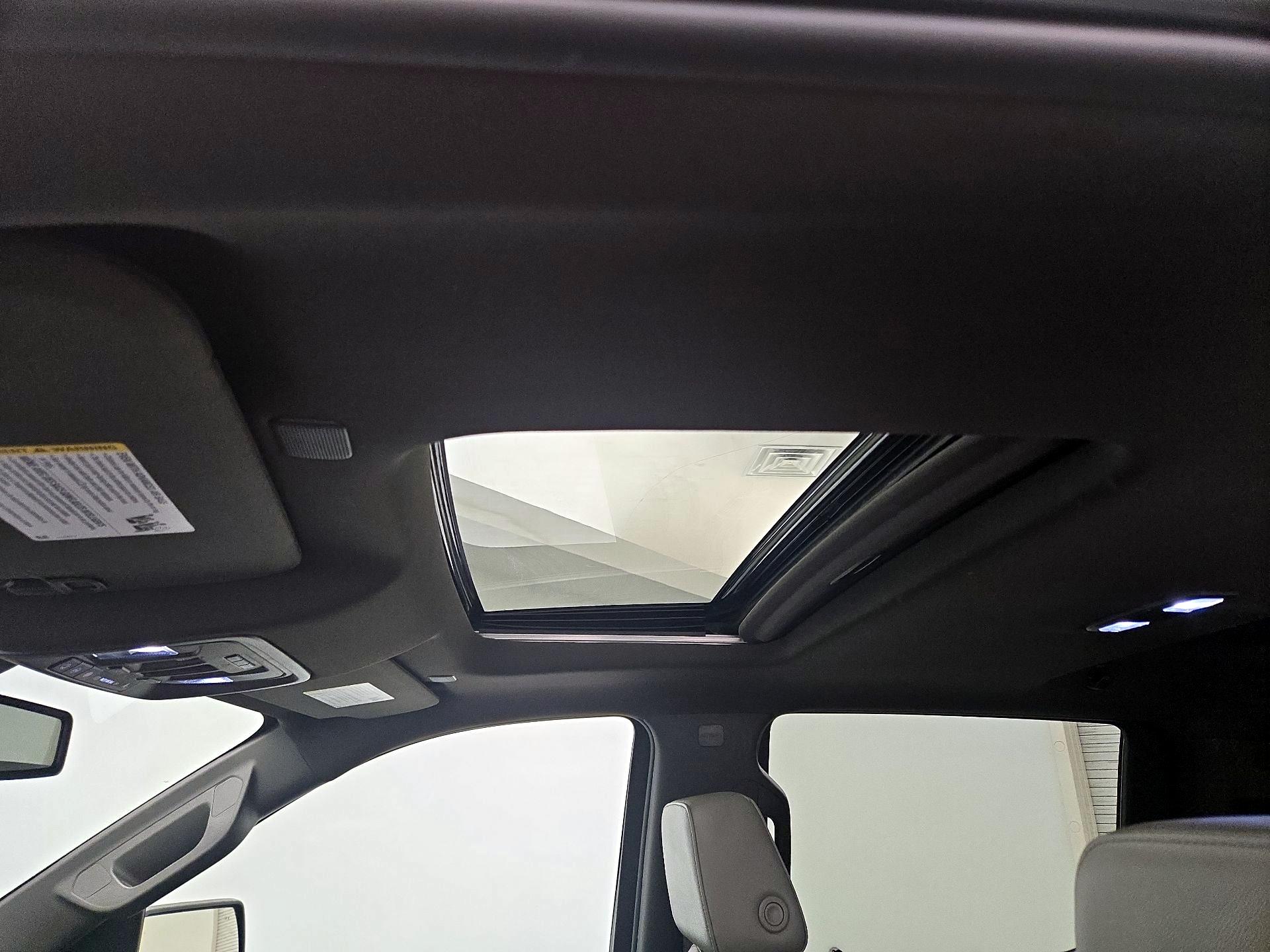 Thumbnail: 2021 Chevrolet Silverado 1500 - 19