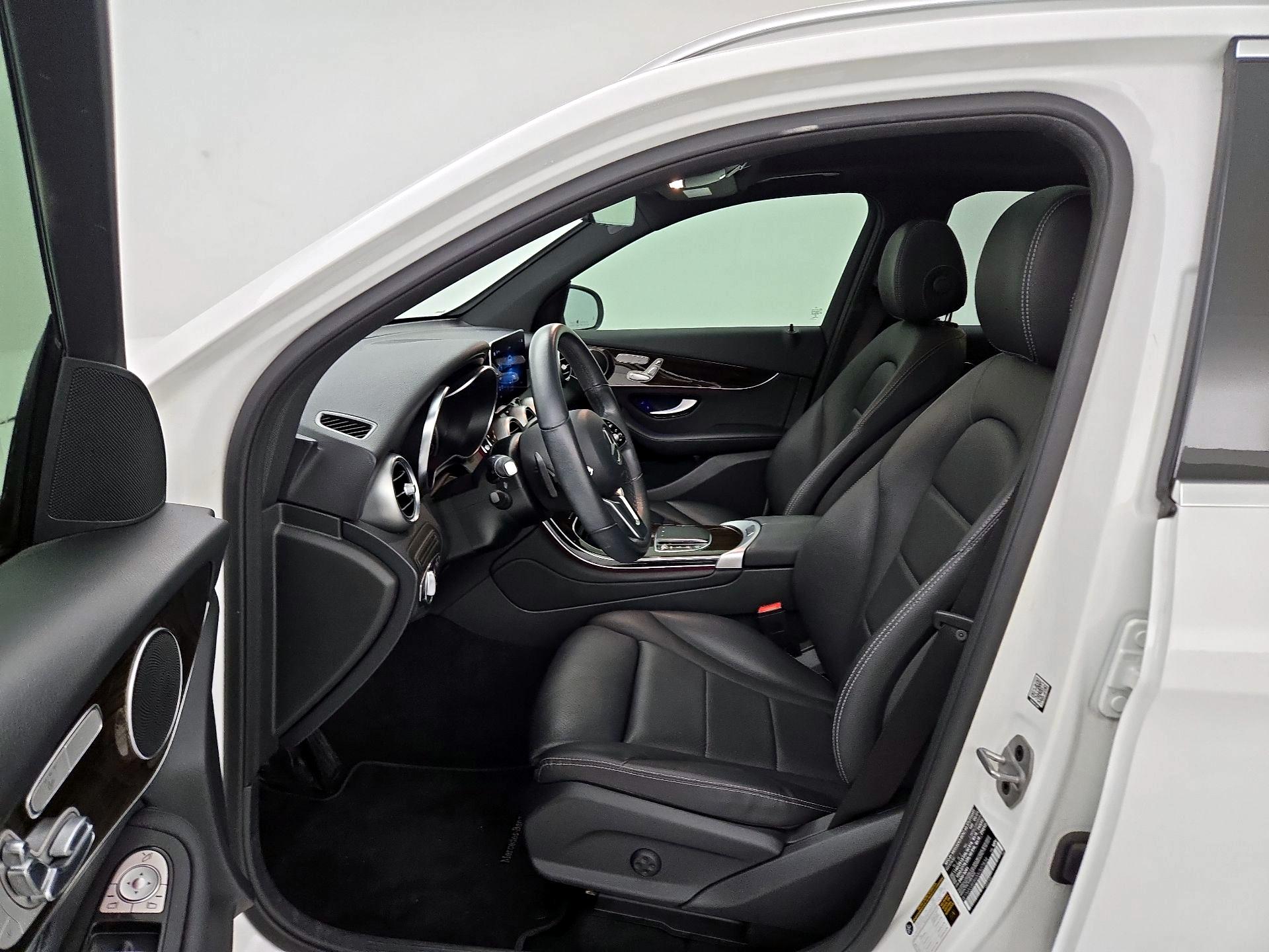 Thumbnail: 2022 Mercedes-Benz GLC - 11