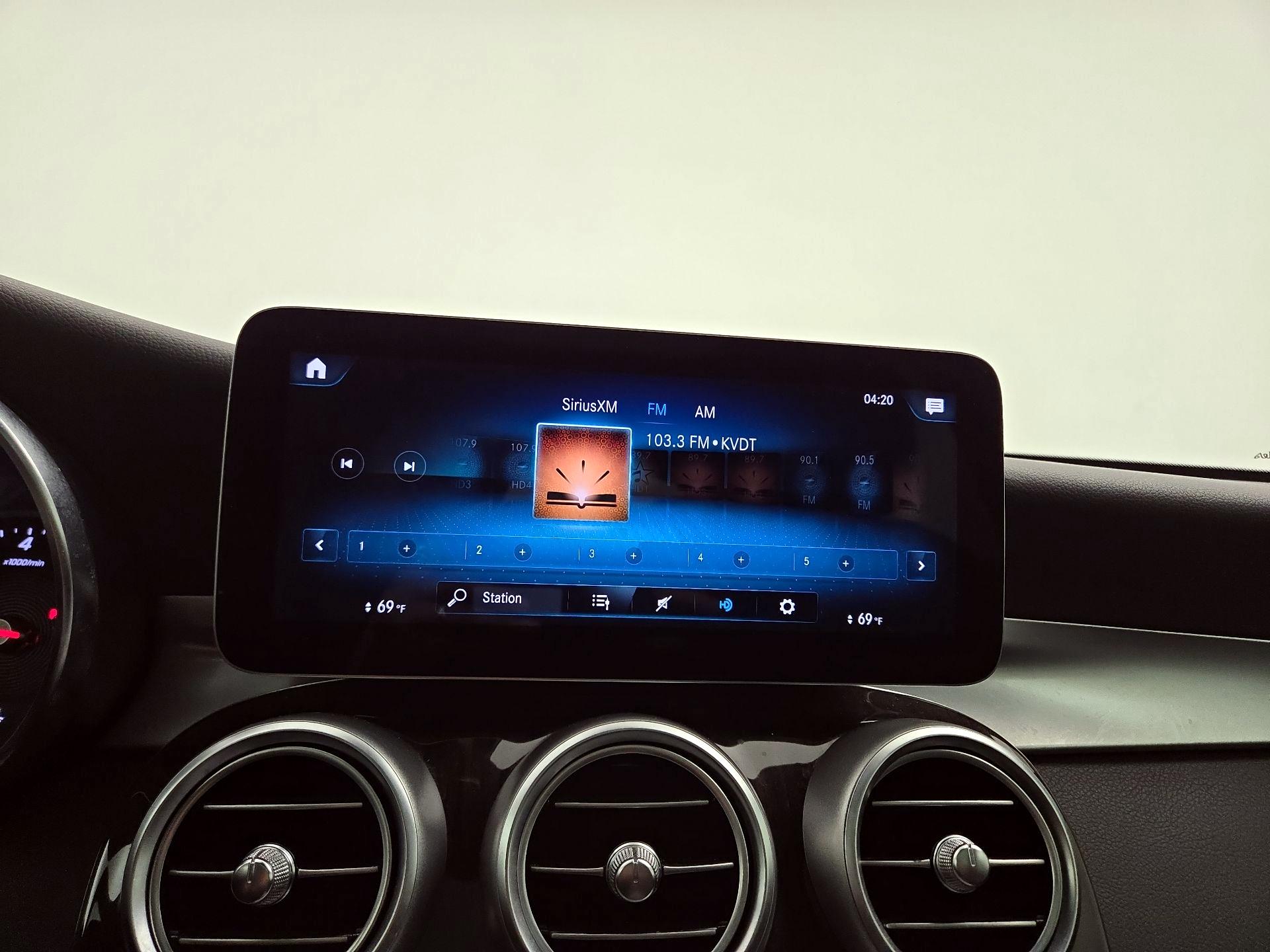 Thumbnail: 2022 Mercedes-Benz GLC - 15