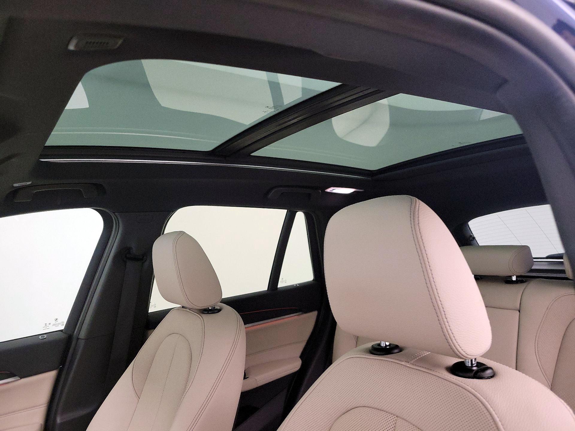 Thumbnail: 2018 BMW X1 - 18