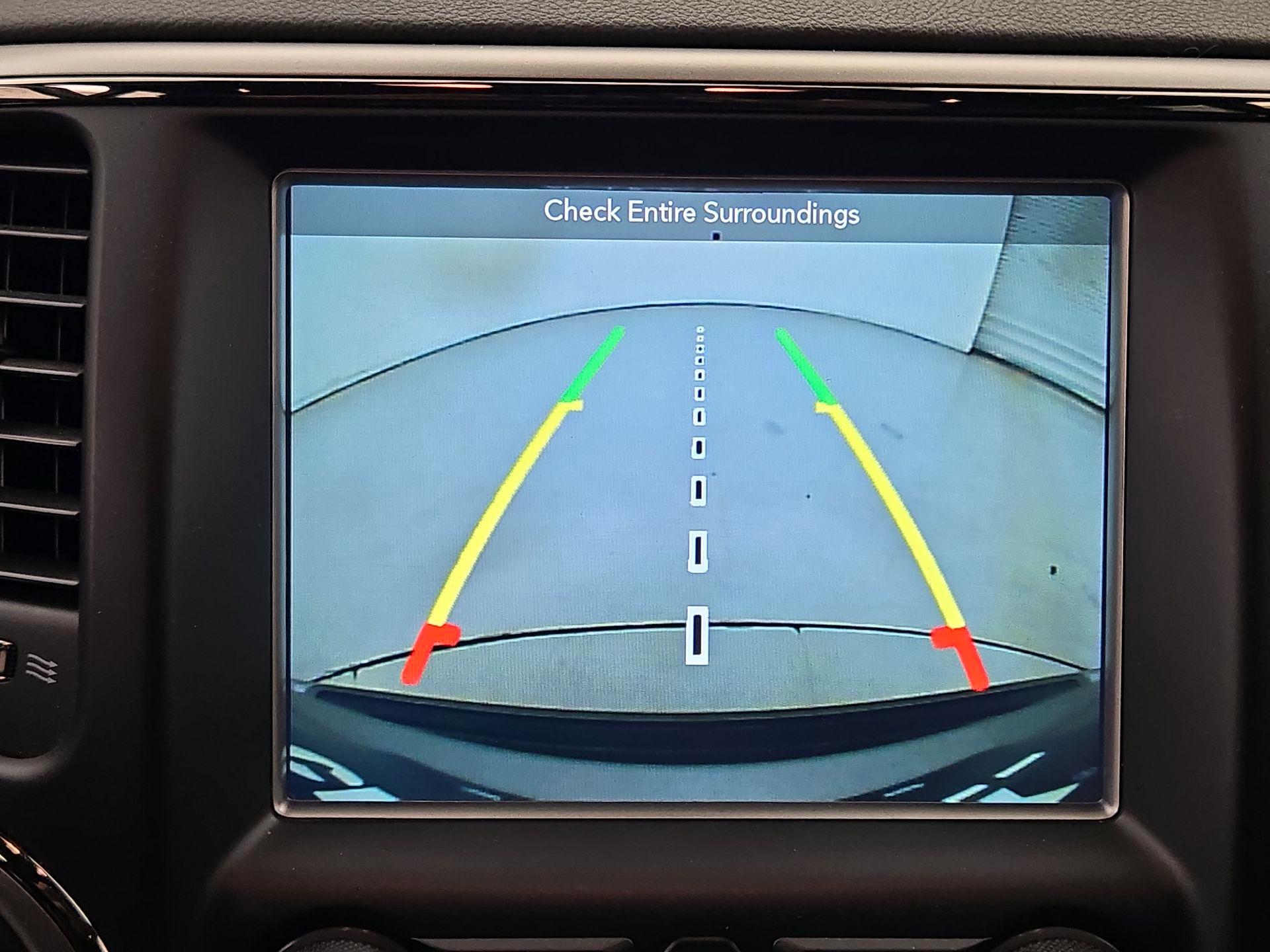 Thumbnail: 2018 Jeep Grand Cherokee - 15