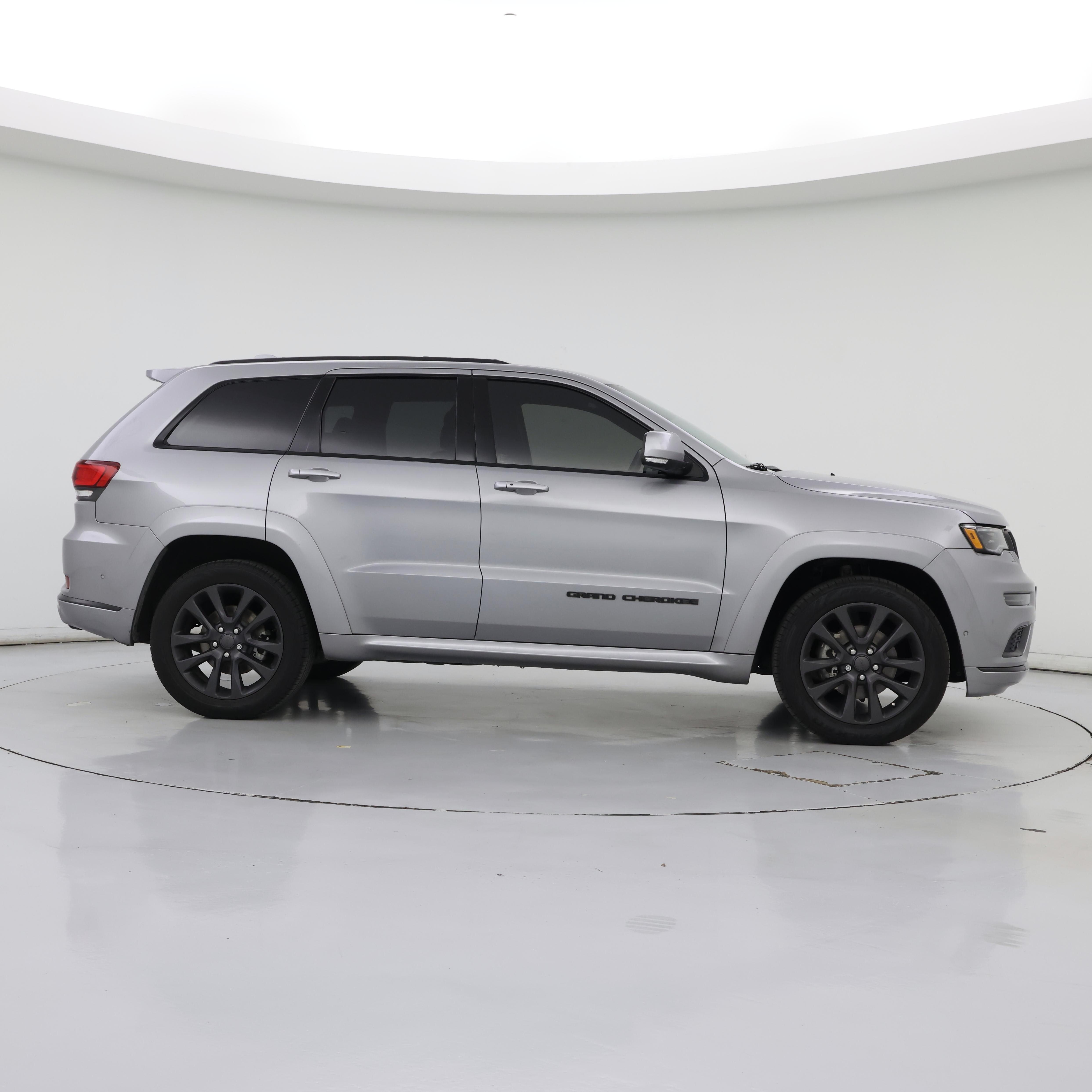 Thumbnail: 2018 Jeep Grand Cherokee - 7