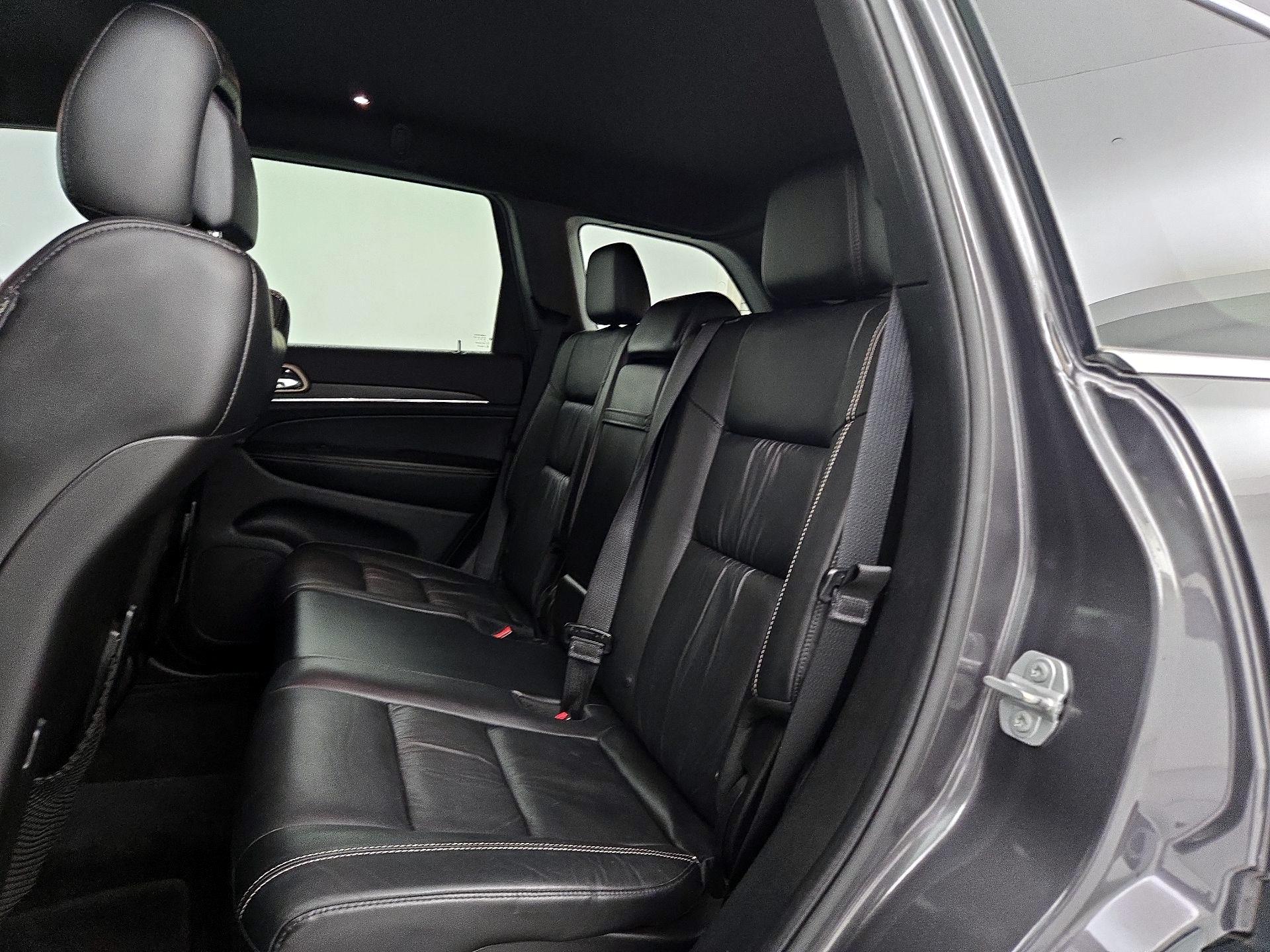 Thumbnail: 2016 Jeep Grand Cherokee - 19