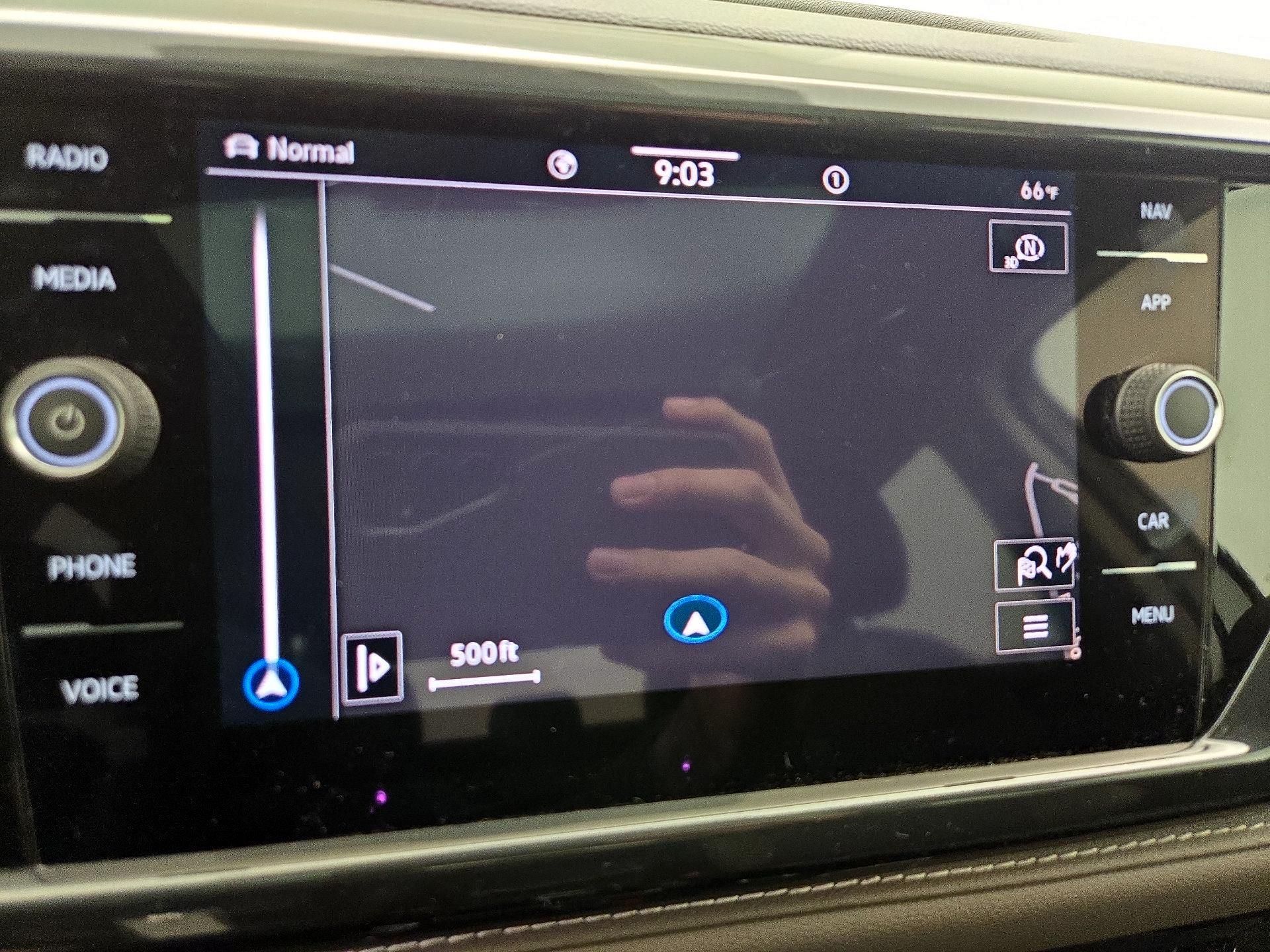 Thumbnail: 2022 Volkswagen Taos - 13