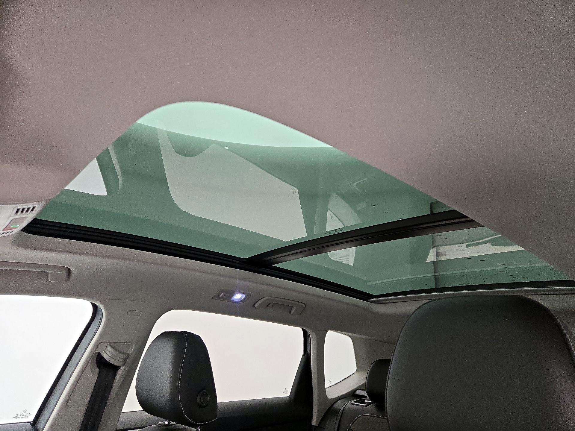 Thumbnail: 2022 Volkswagen Taos - 19