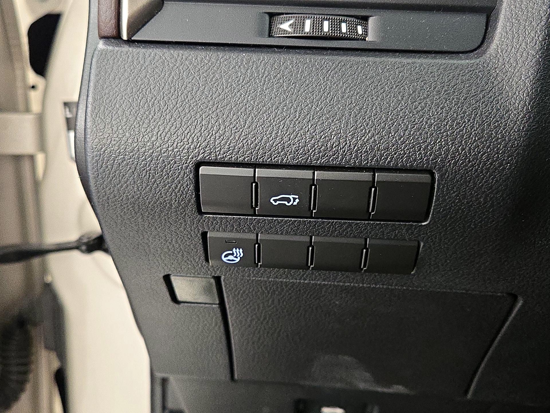 Thumbnail: 2016 Lexus RX - 13