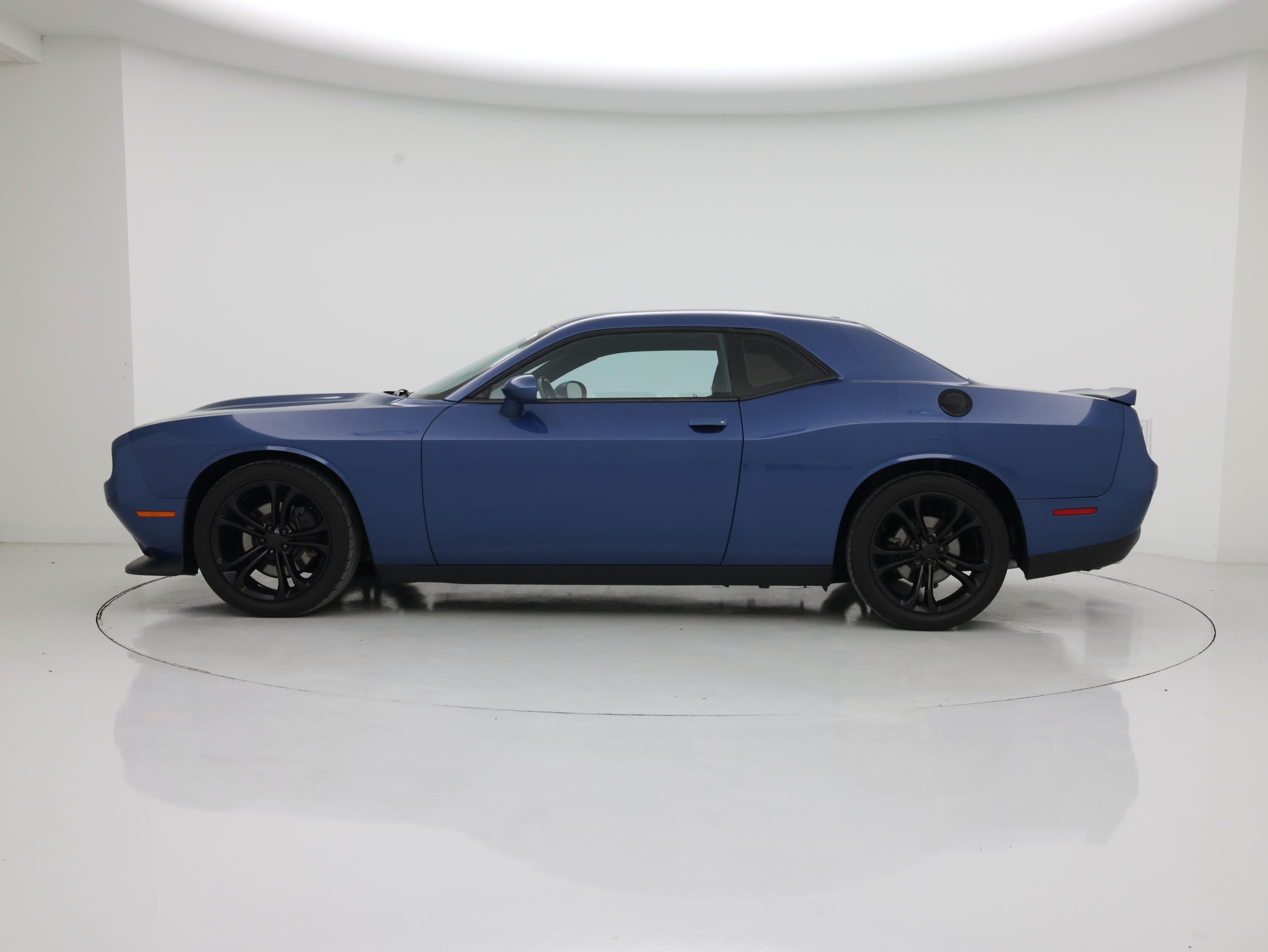 Thumbnail: 2020 Dodge Challenger - 3