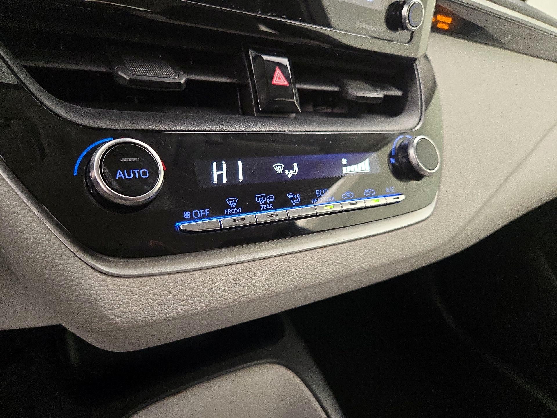 Thumbnail: 2021 Toyota Corolla - 16