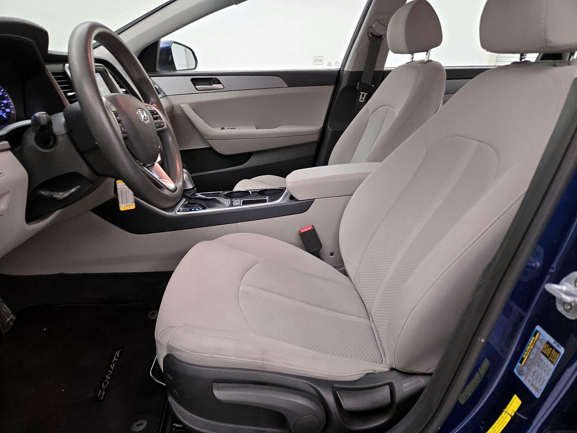 Thumbnail: 2019 Hyundai Sonata - 11