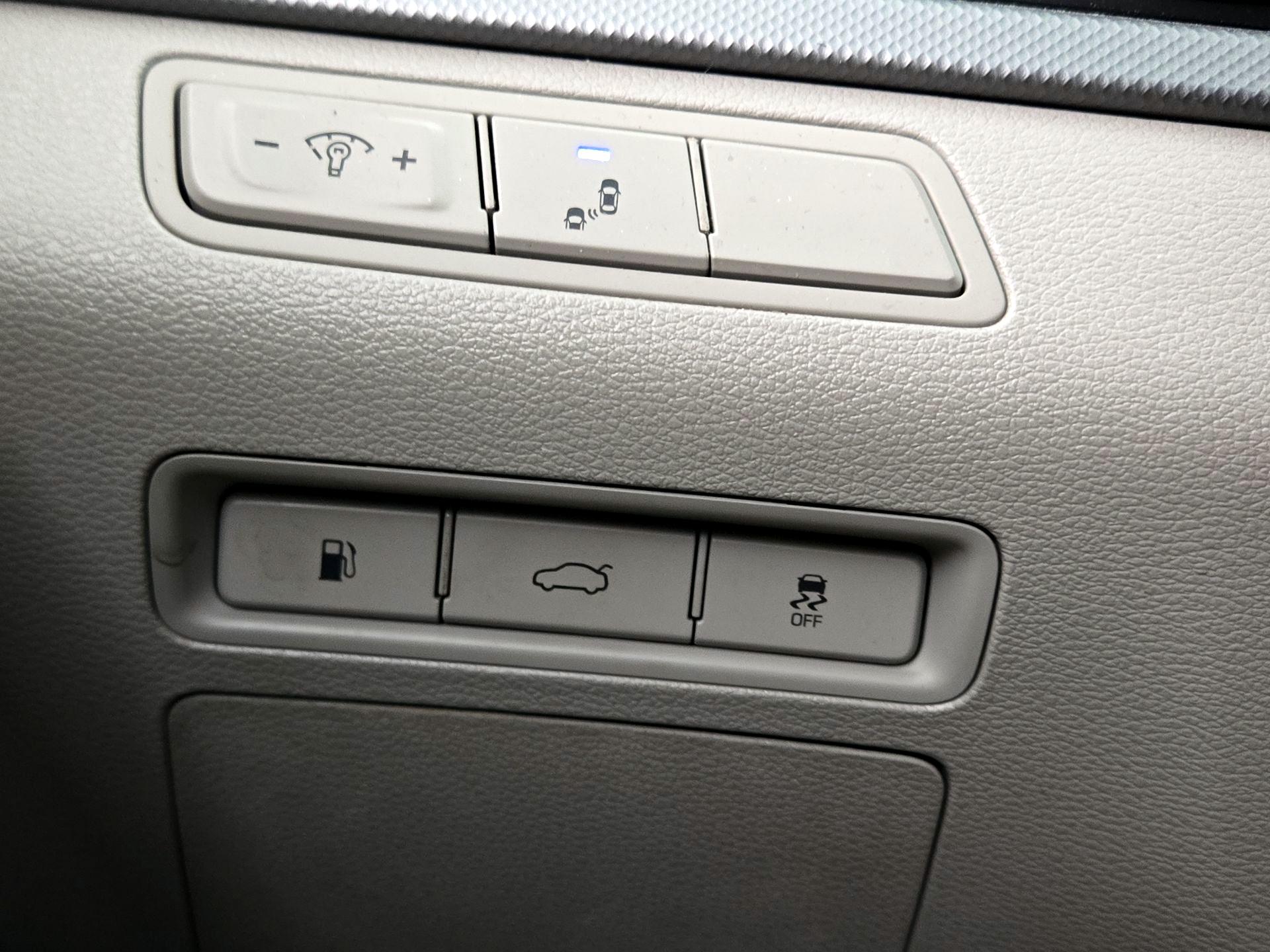 Thumbnail: 2019 Hyundai Sonata - 13