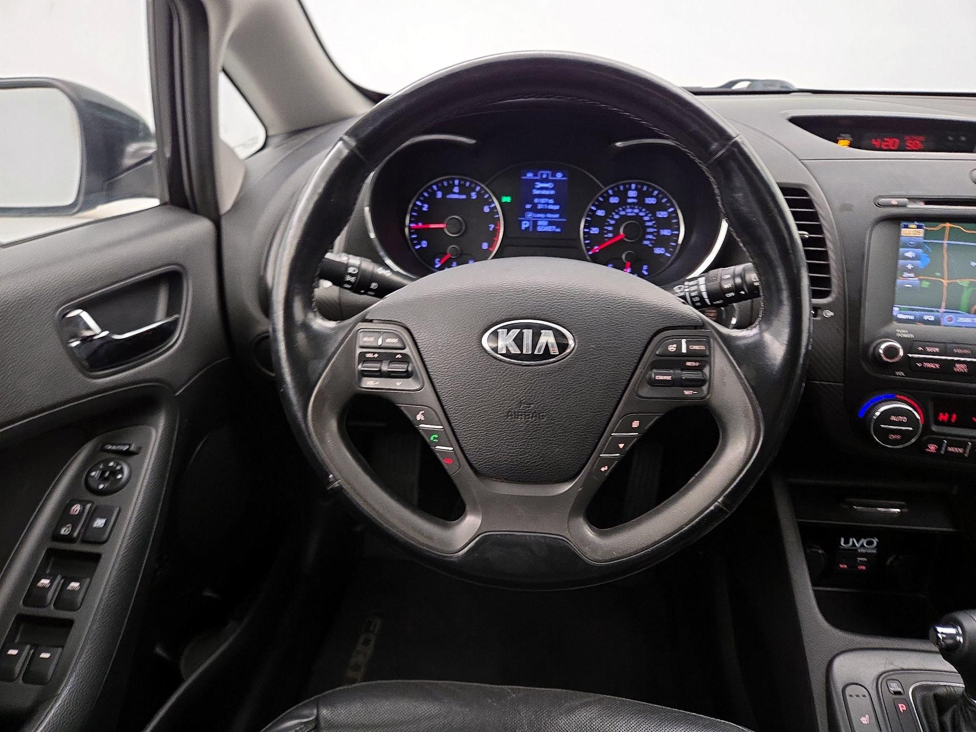 Thumbnail: 2016 Kia Forte - 10
