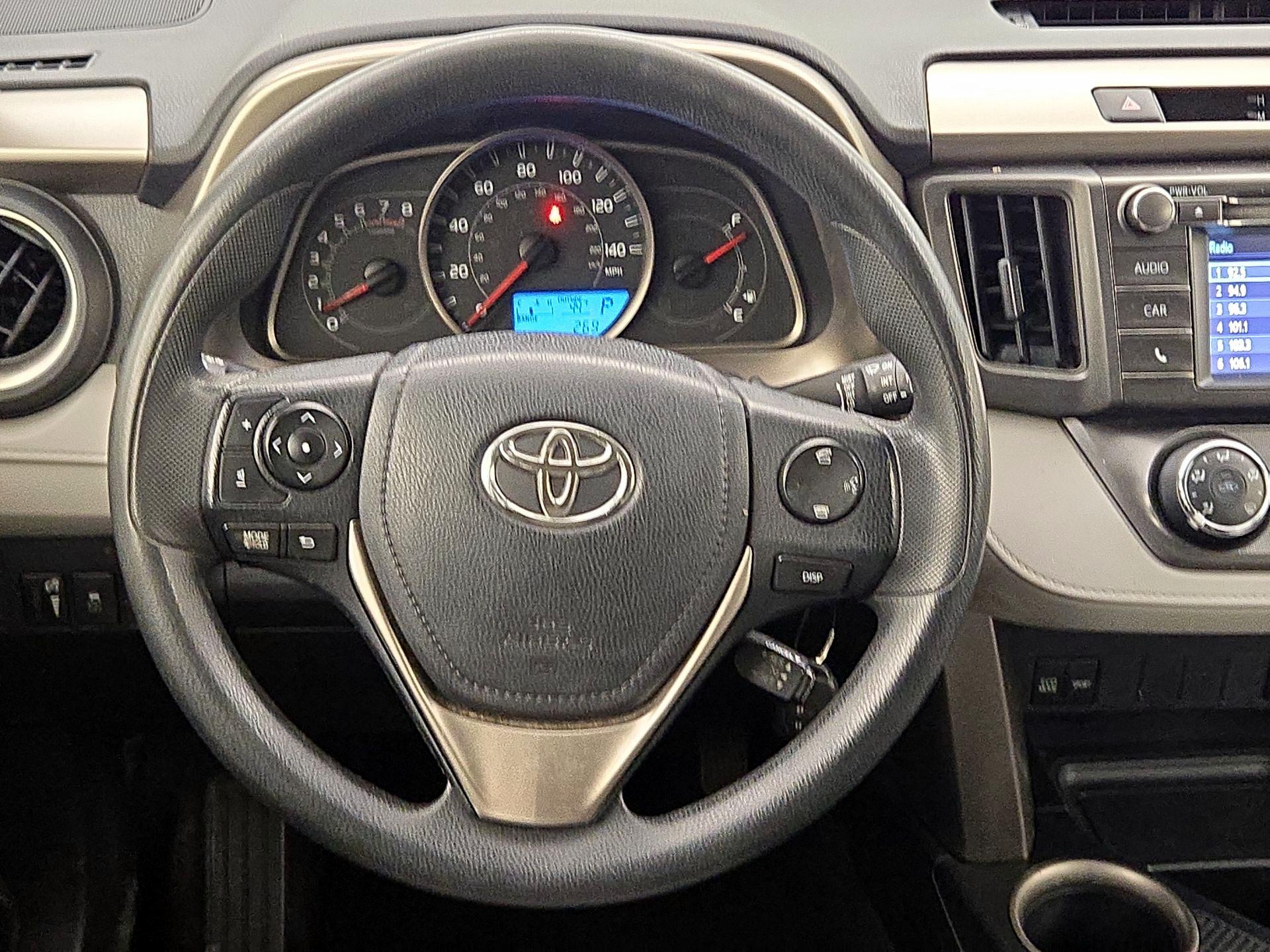 Thumbnail: 2014 Toyota RAV4 - 10