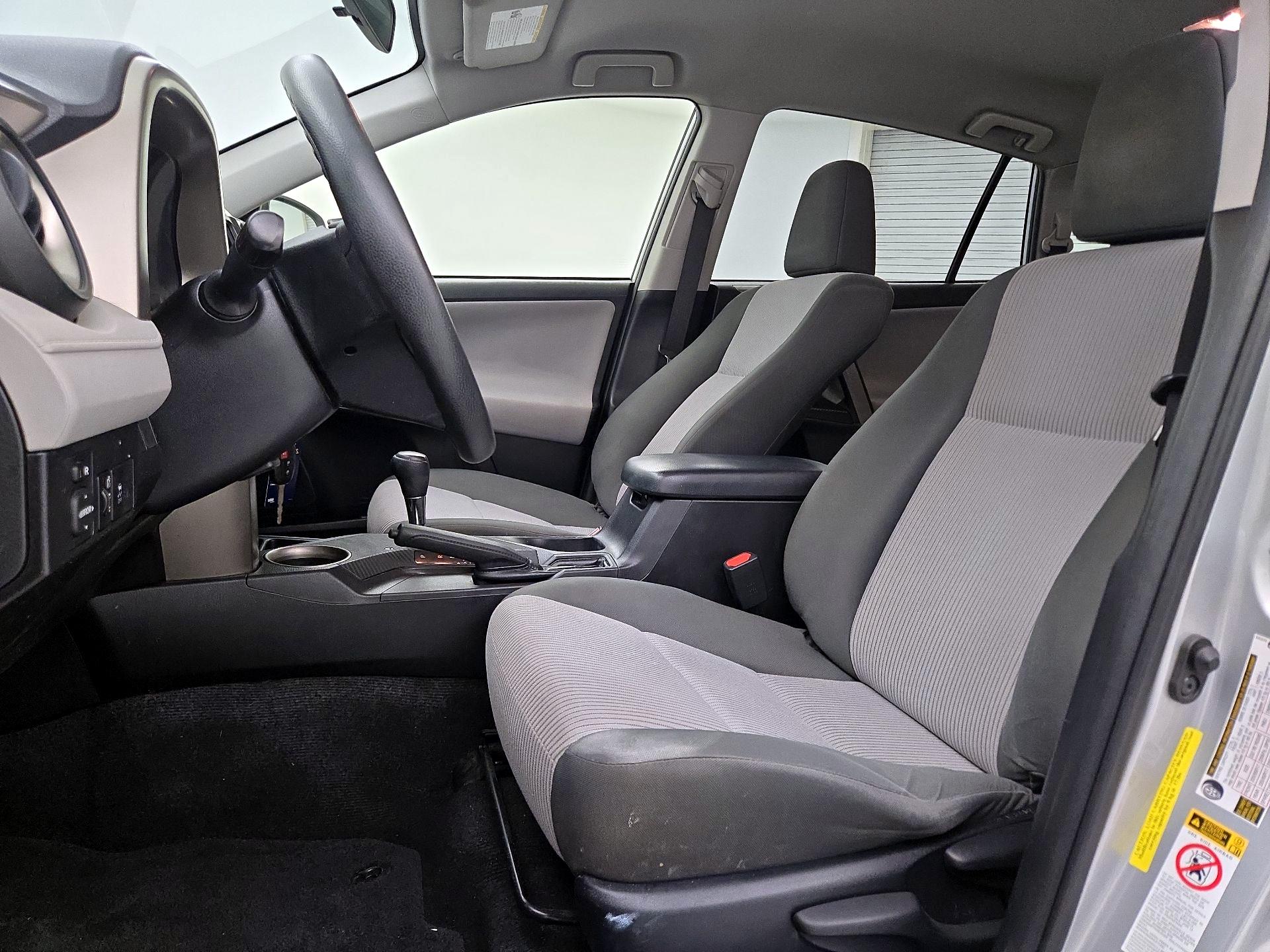 Thumbnail: 2014 Toyota RAV4 - 11