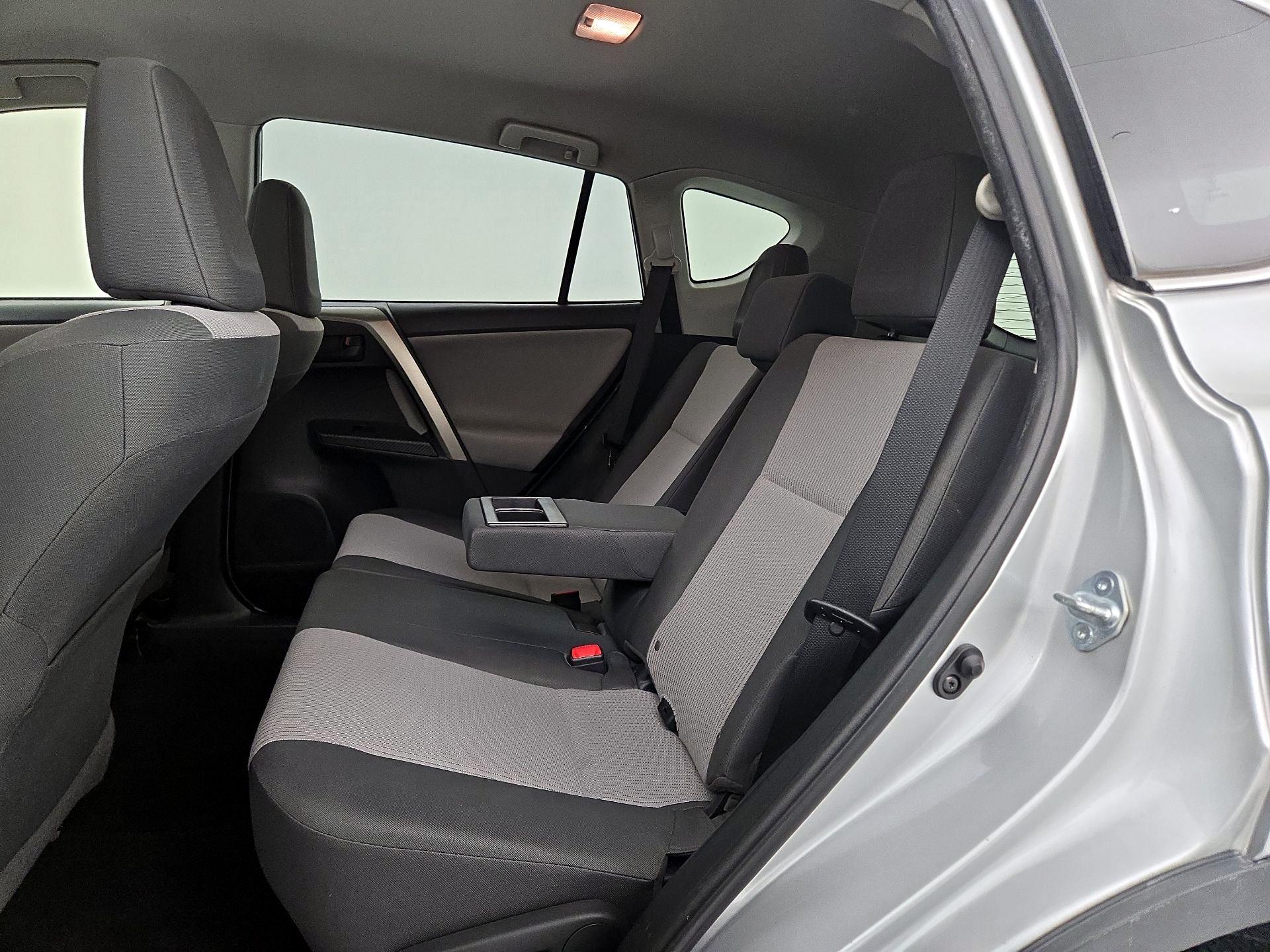 Thumbnail: 2014 Toyota RAV4 - 19