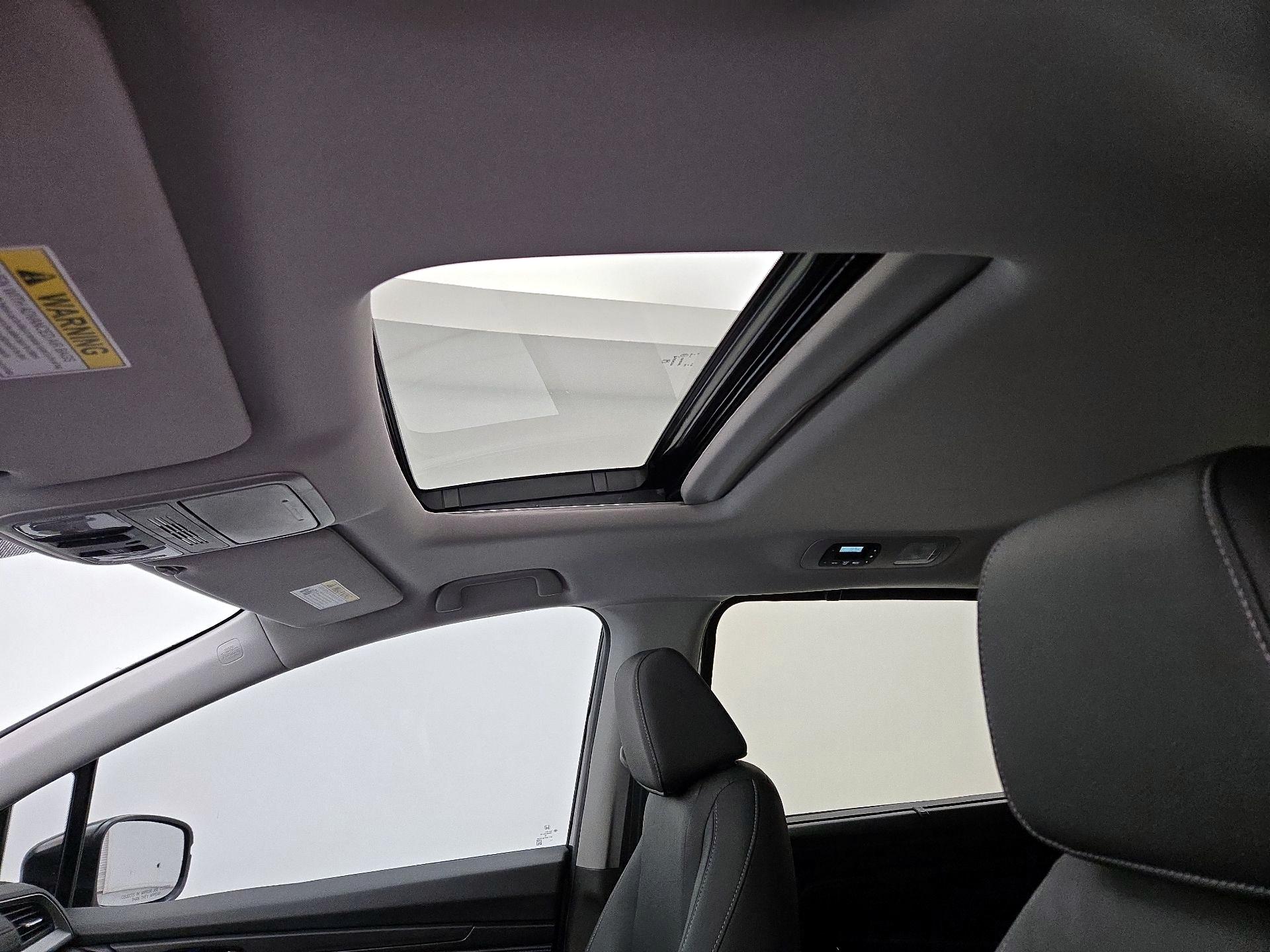 Thumbnail: 2024 Honda Odyssey - 19