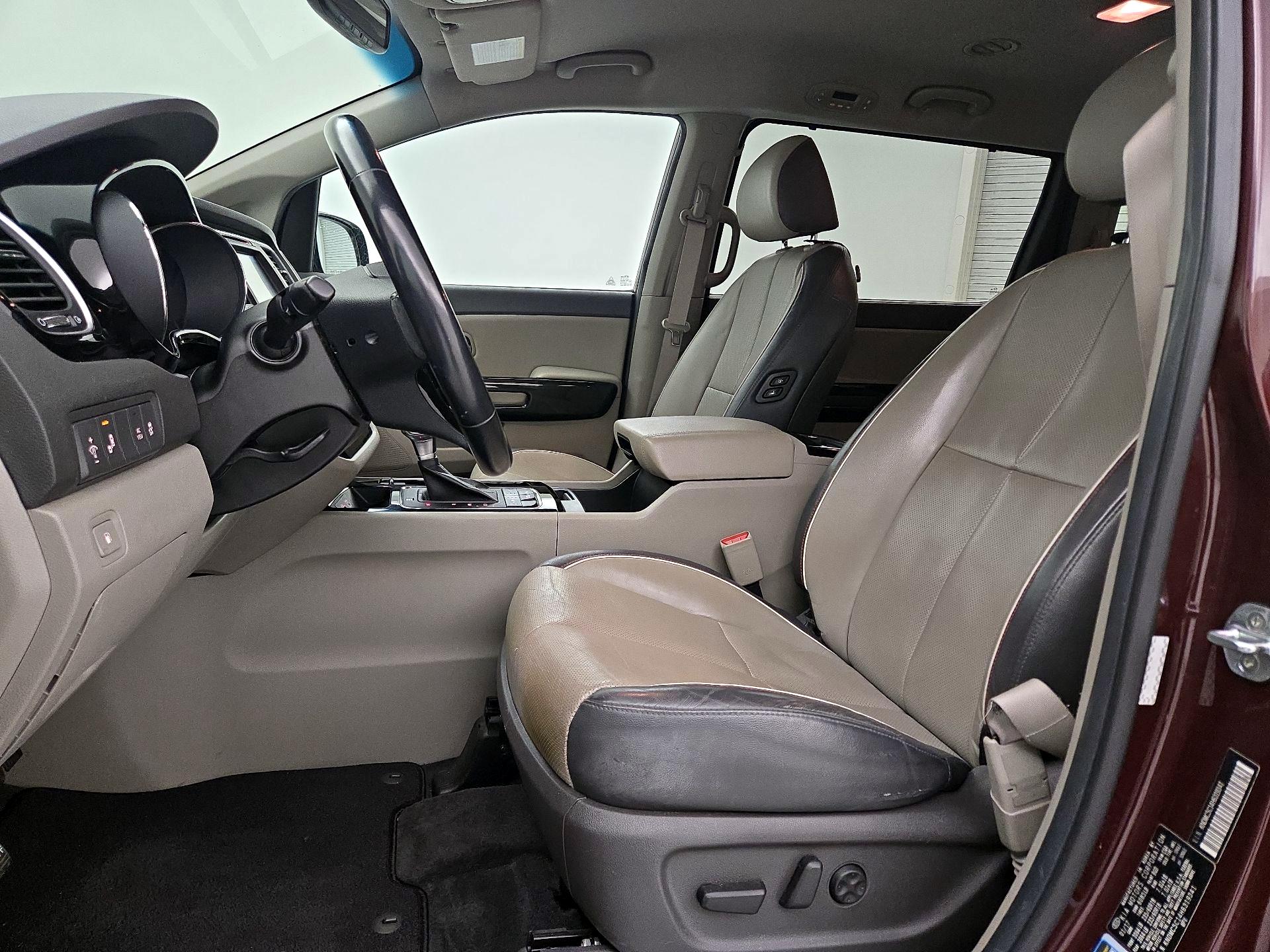 Thumbnail: 2017 Kia Sedona - 11