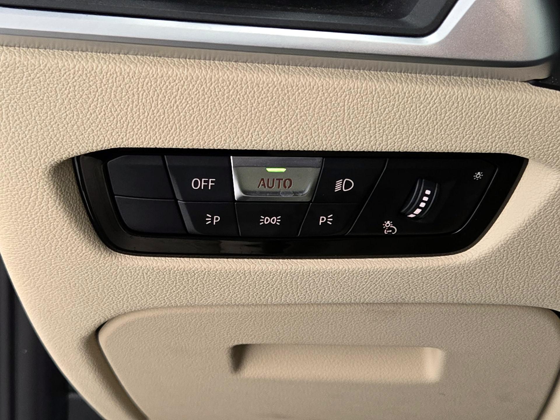 Thumbnail: 2020 BMW 3 Series - 13