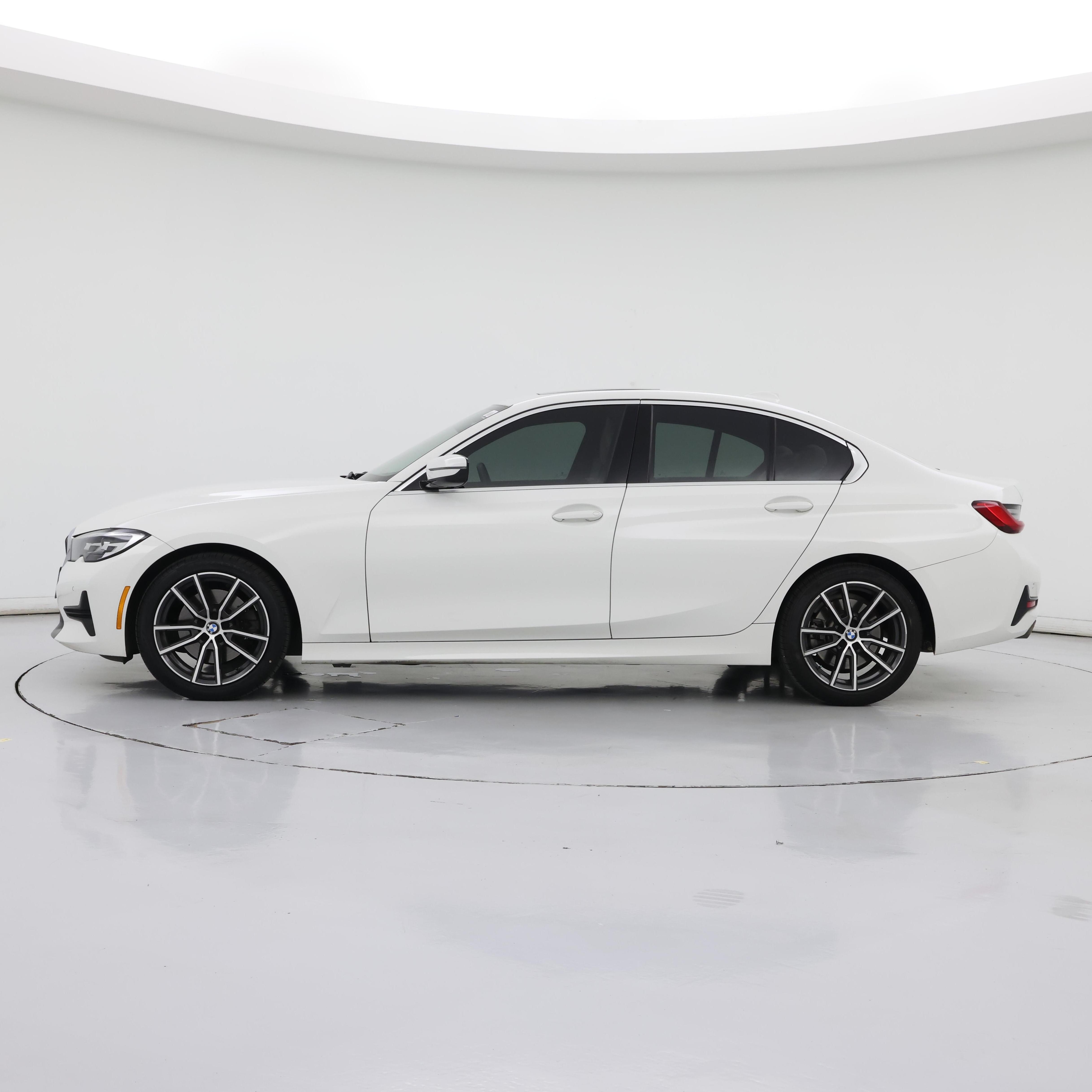 Thumbnail: 2020 BMW 3 Series - 3