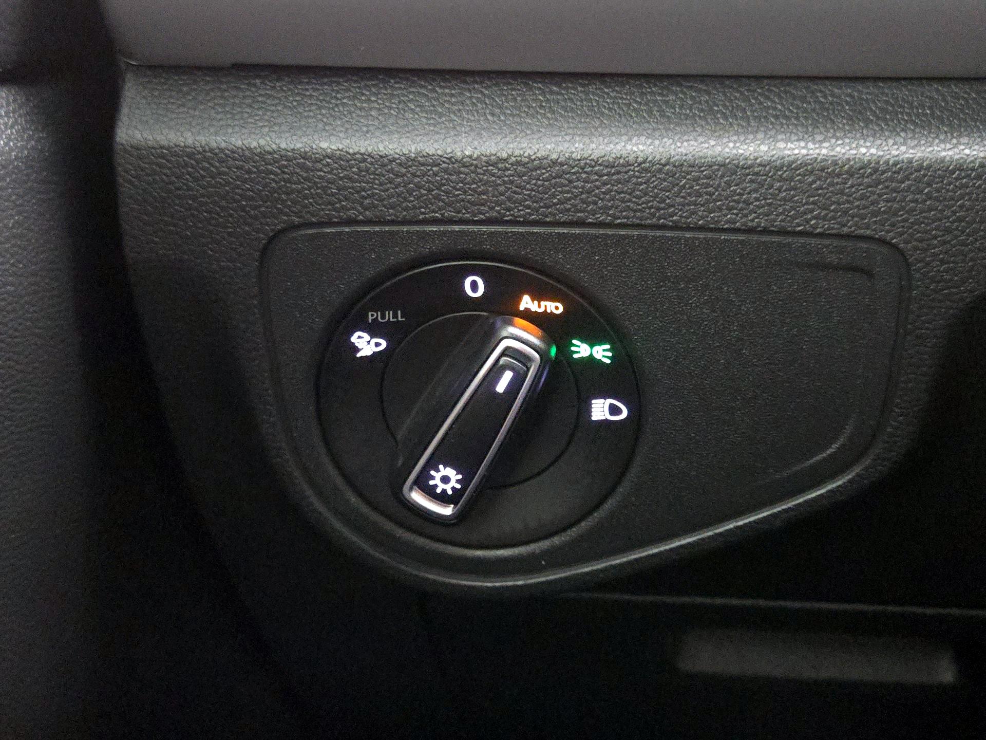 Thumbnail: 2022 Volkswagen Atlas - 13