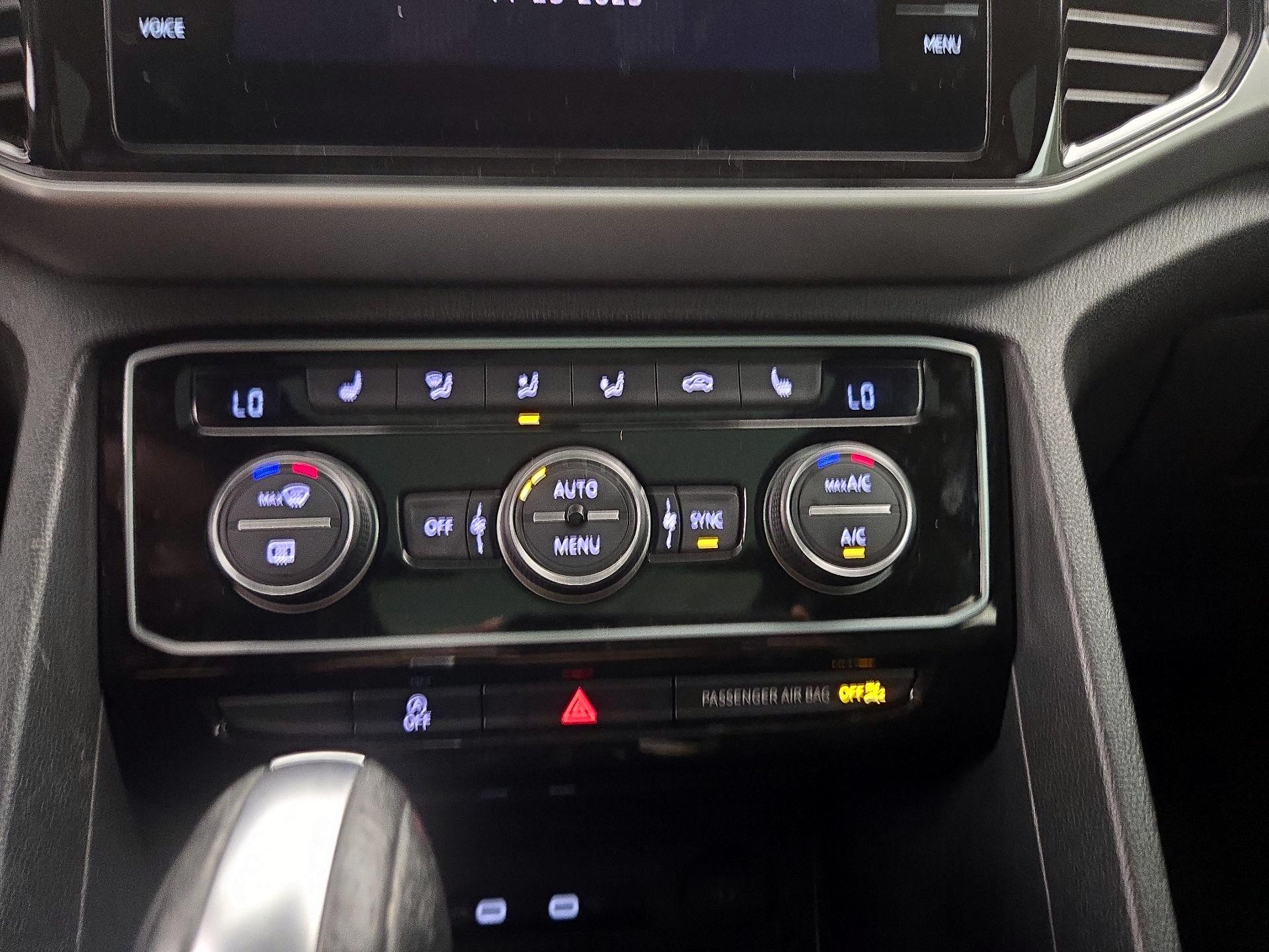 Thumbnail: 2022 Volkswagen Atlas - 16