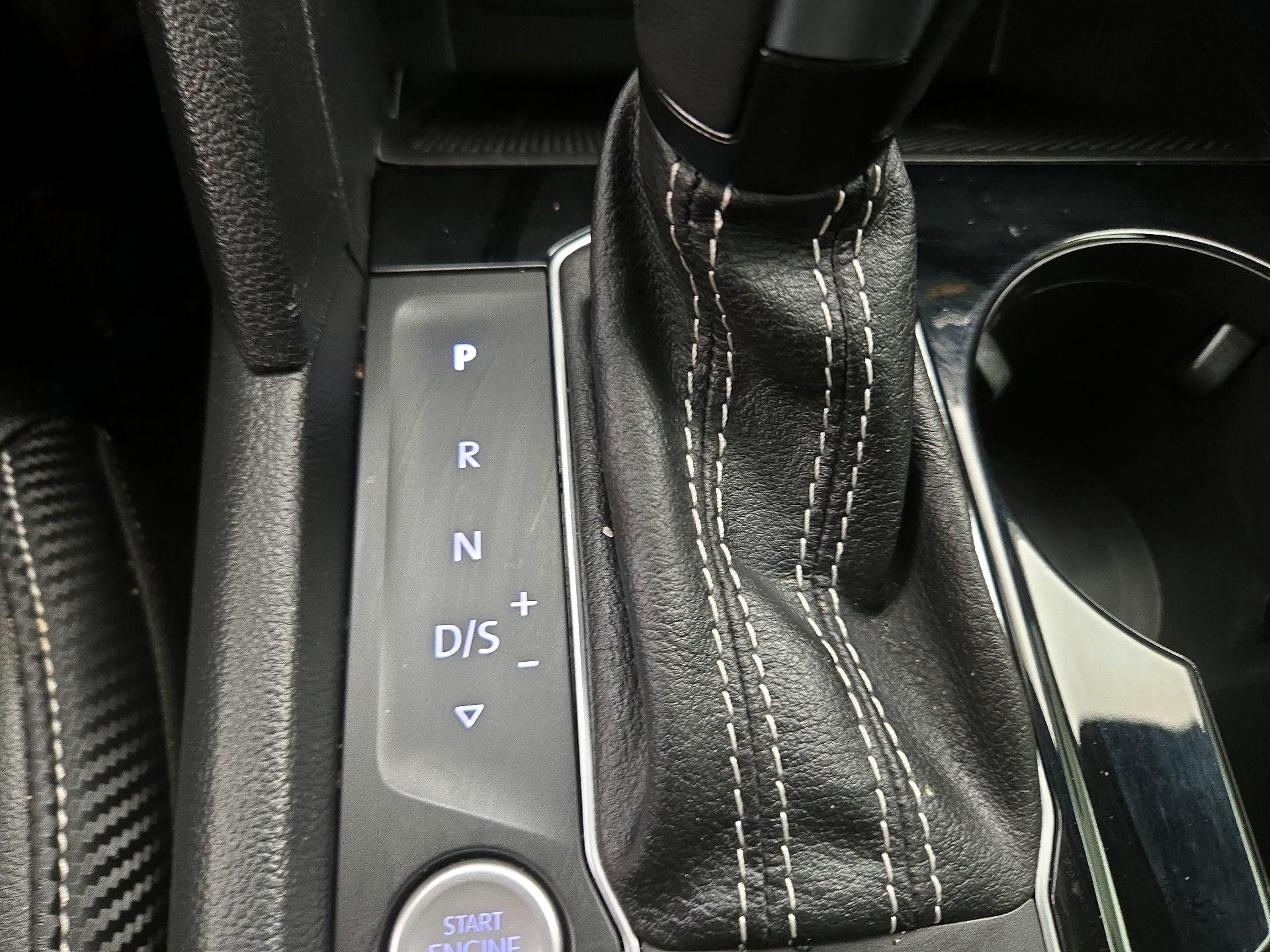 Thumbnail: 2022 Volkswagen Atlas - 17