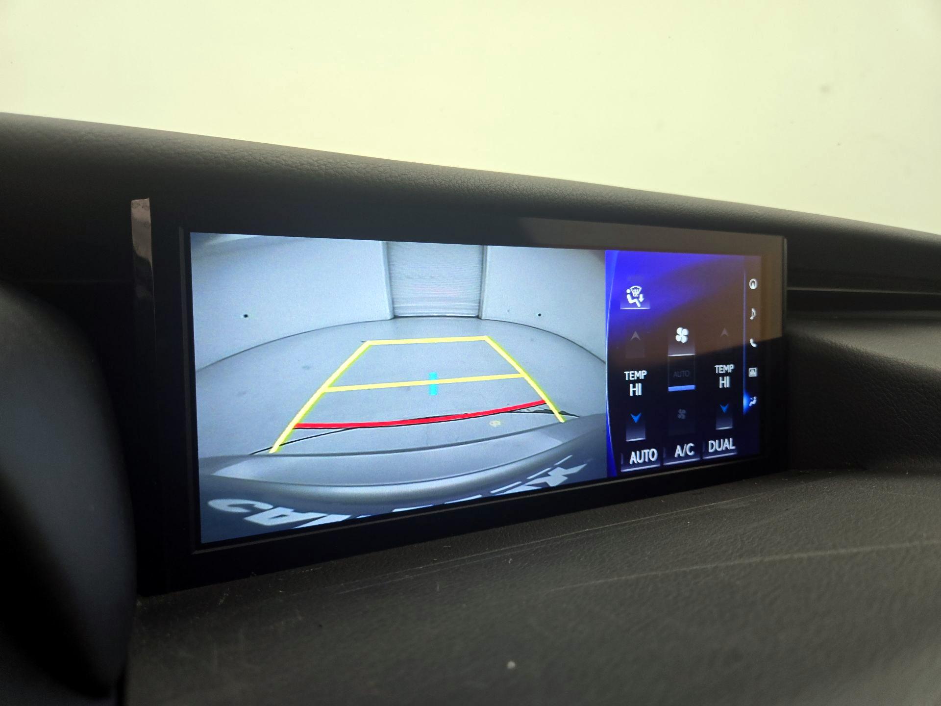 Thumbnail: 2020 Lexus IS - 15