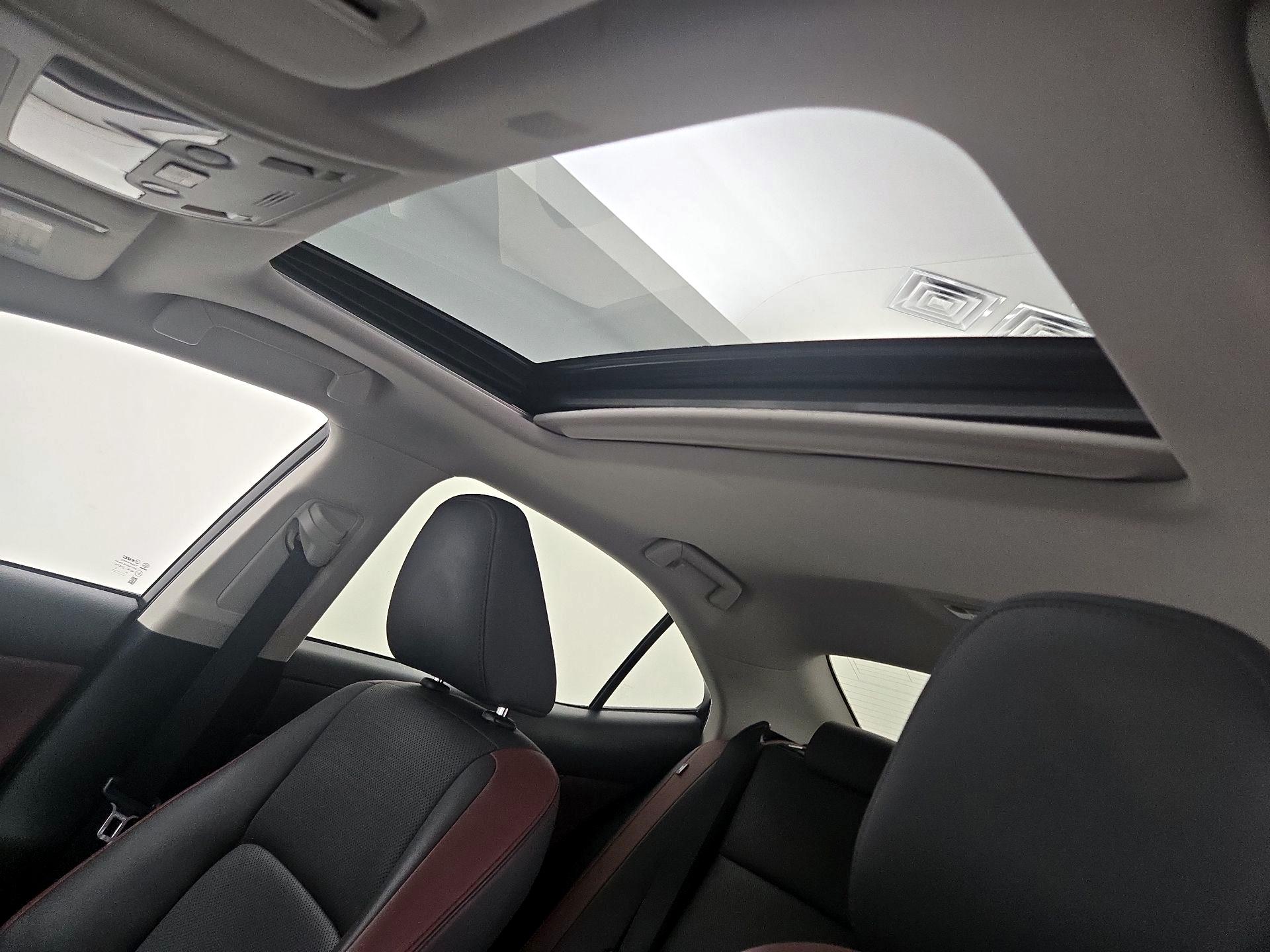 Thumbnail: 2020 Lexus IS - 20