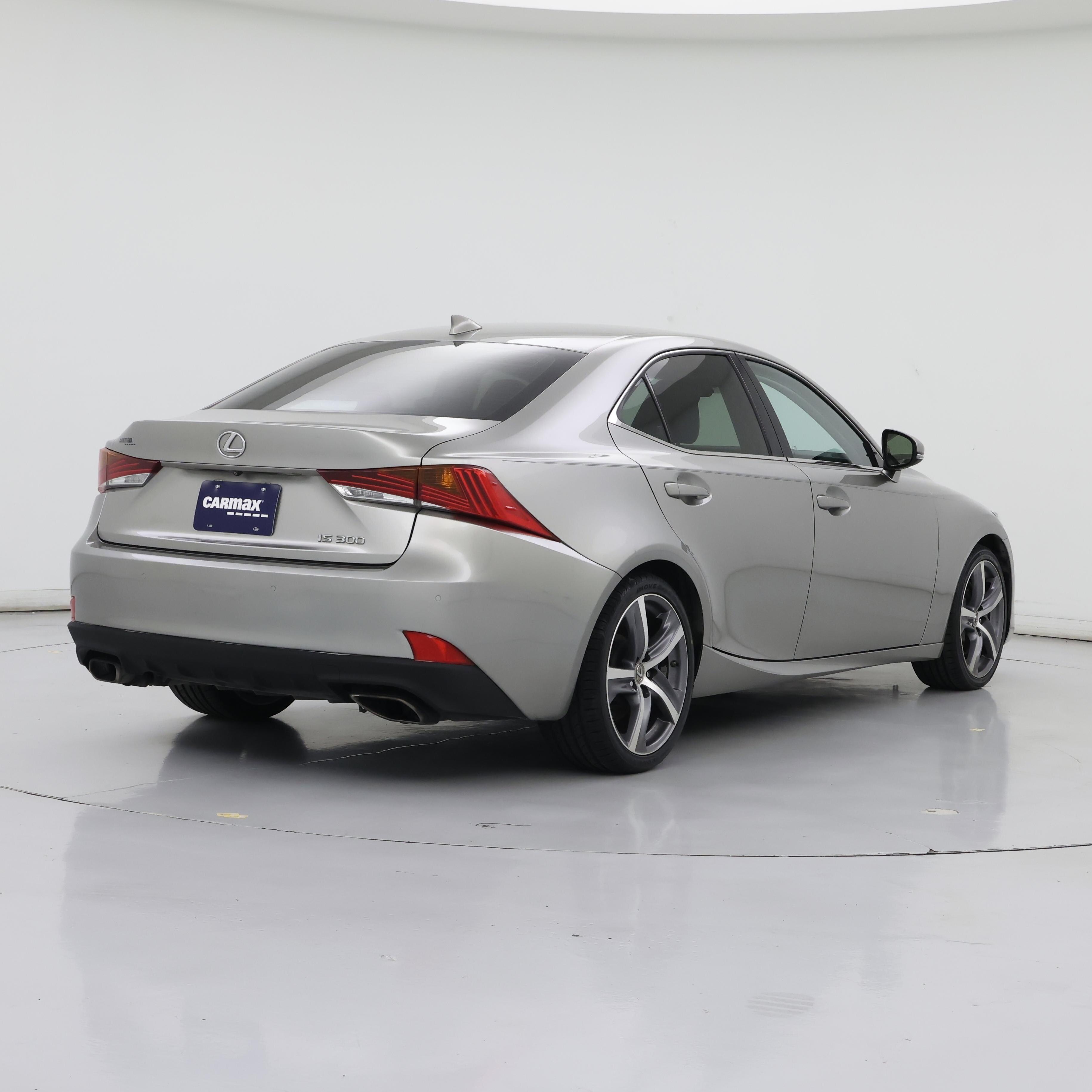 Thumbnail: 2020 Lexus IS - 8