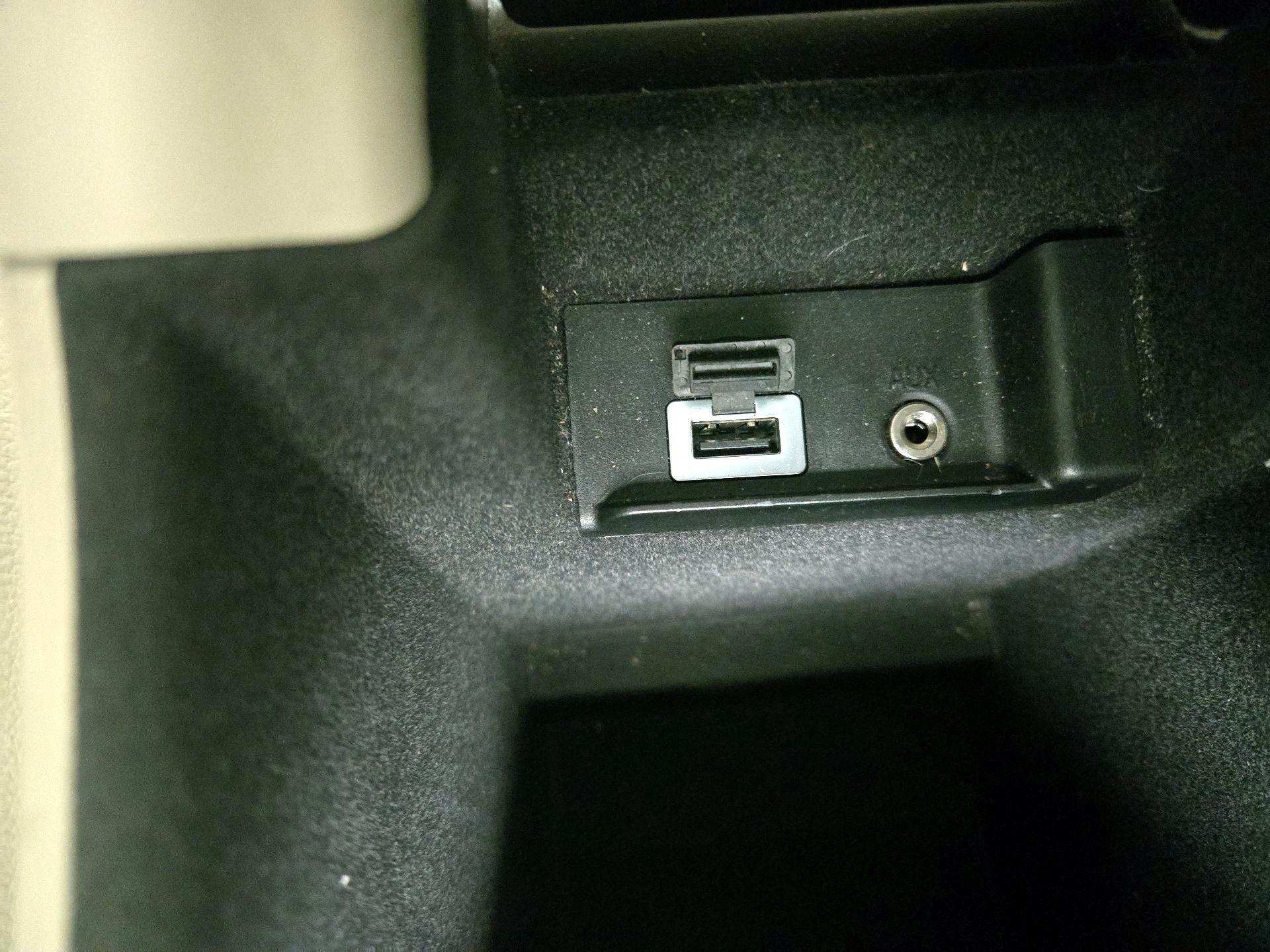 Thumbnail: 2015 Volvo S60 - 18