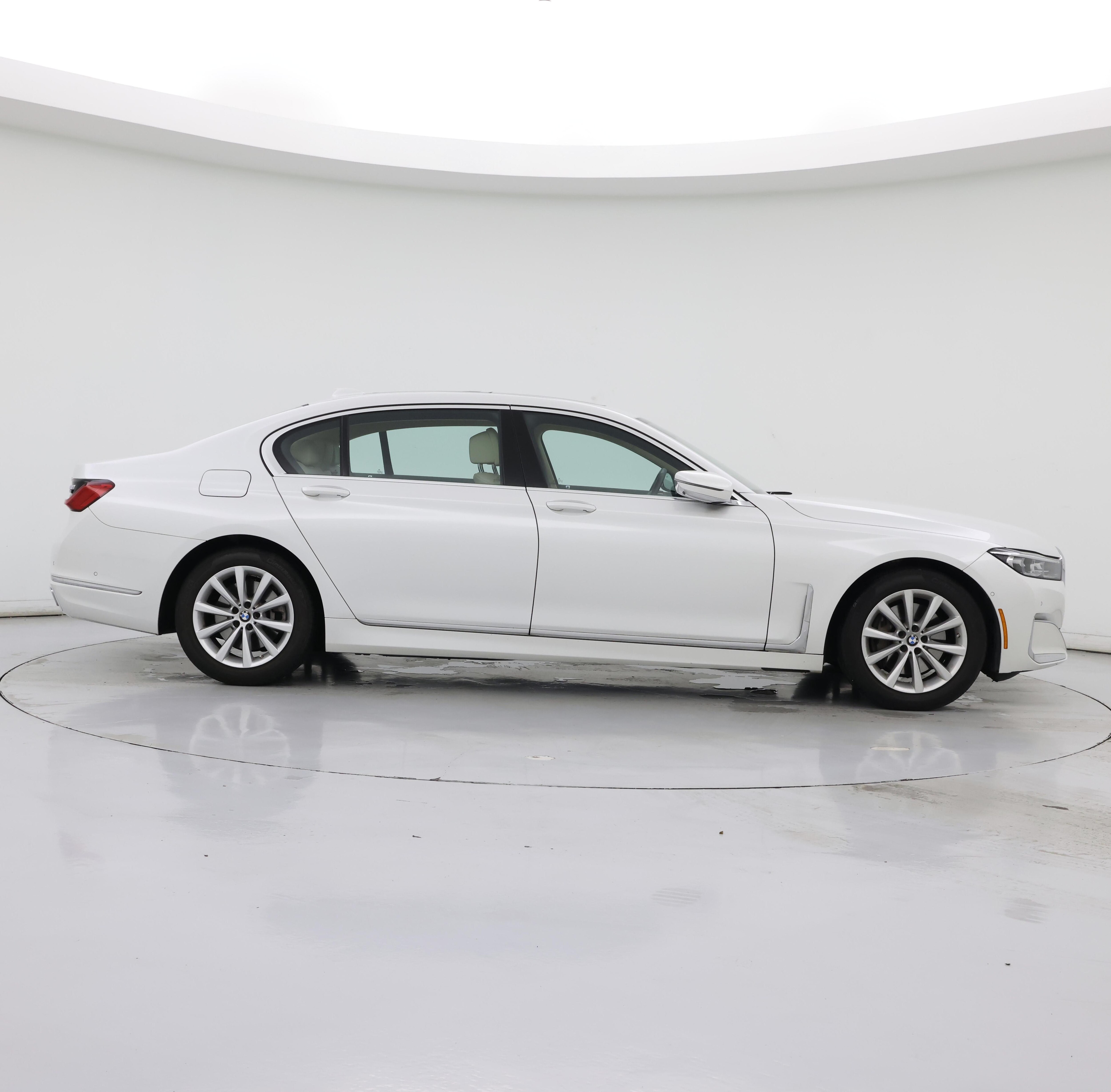 Thumbnail: 2021 BMW 7 Series - 7