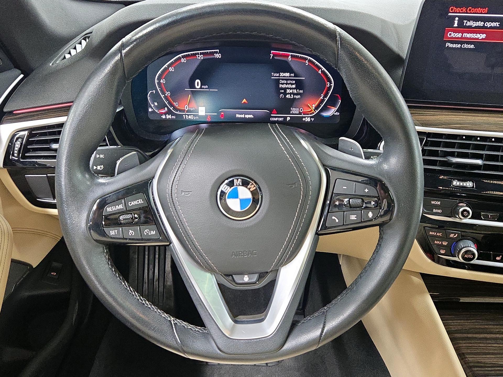 Thumbnail: 2023 BMW 5 Series - 10