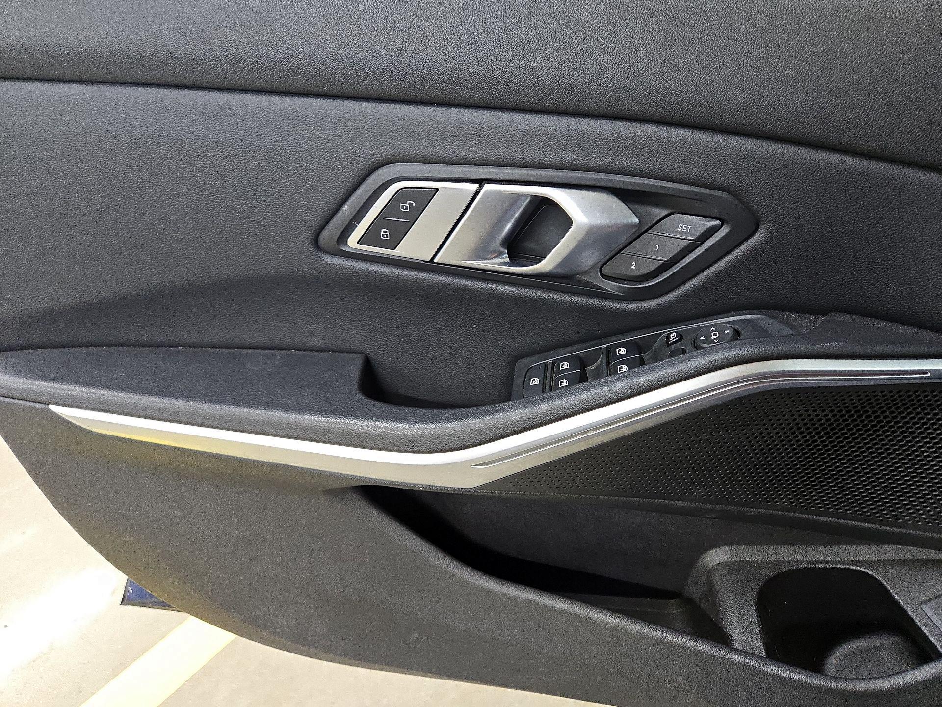 Thumbnail: 2022 BMW 3 Series - 12